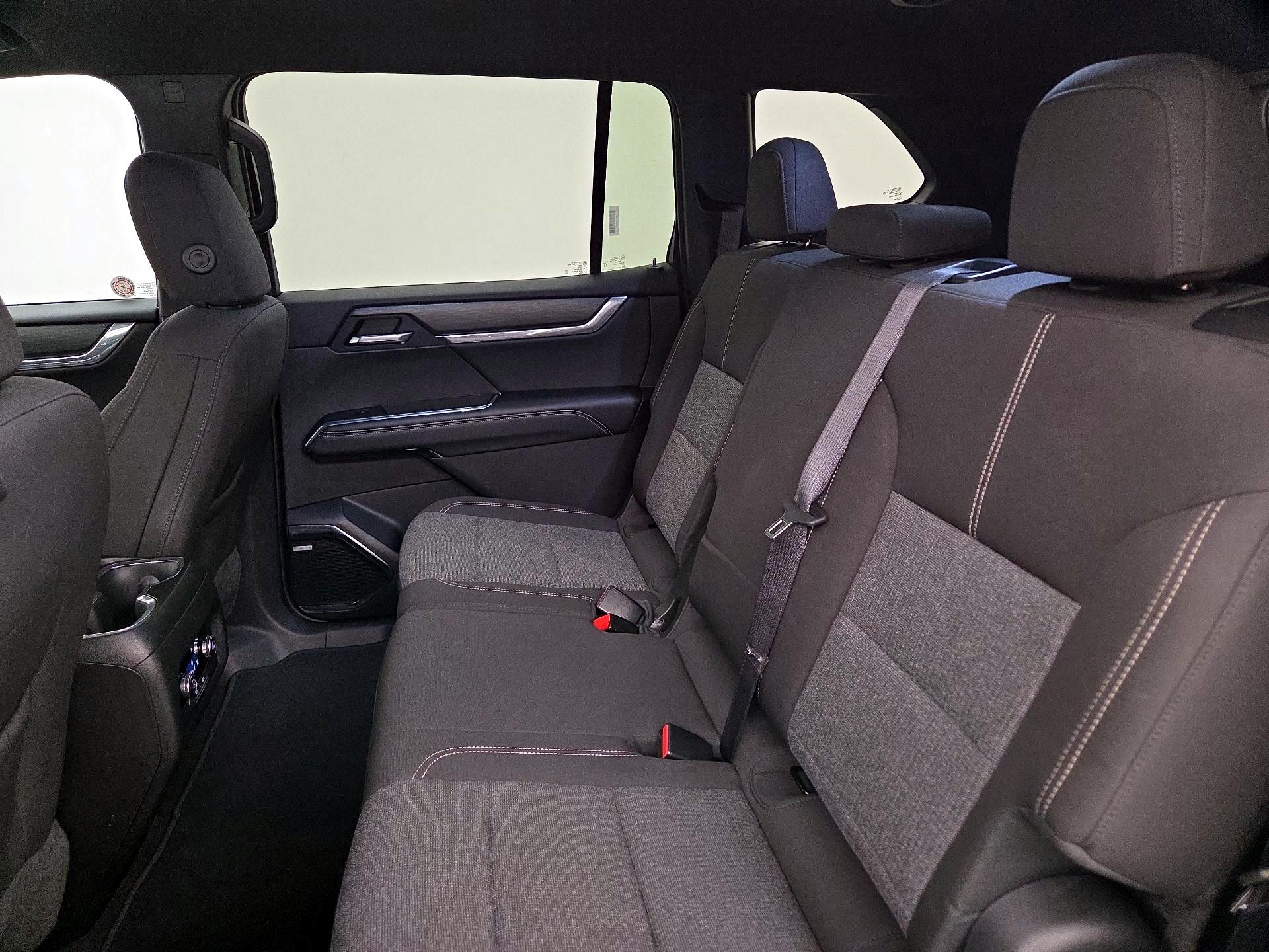 Thumbnail: 2025 GMC Acadia - 19