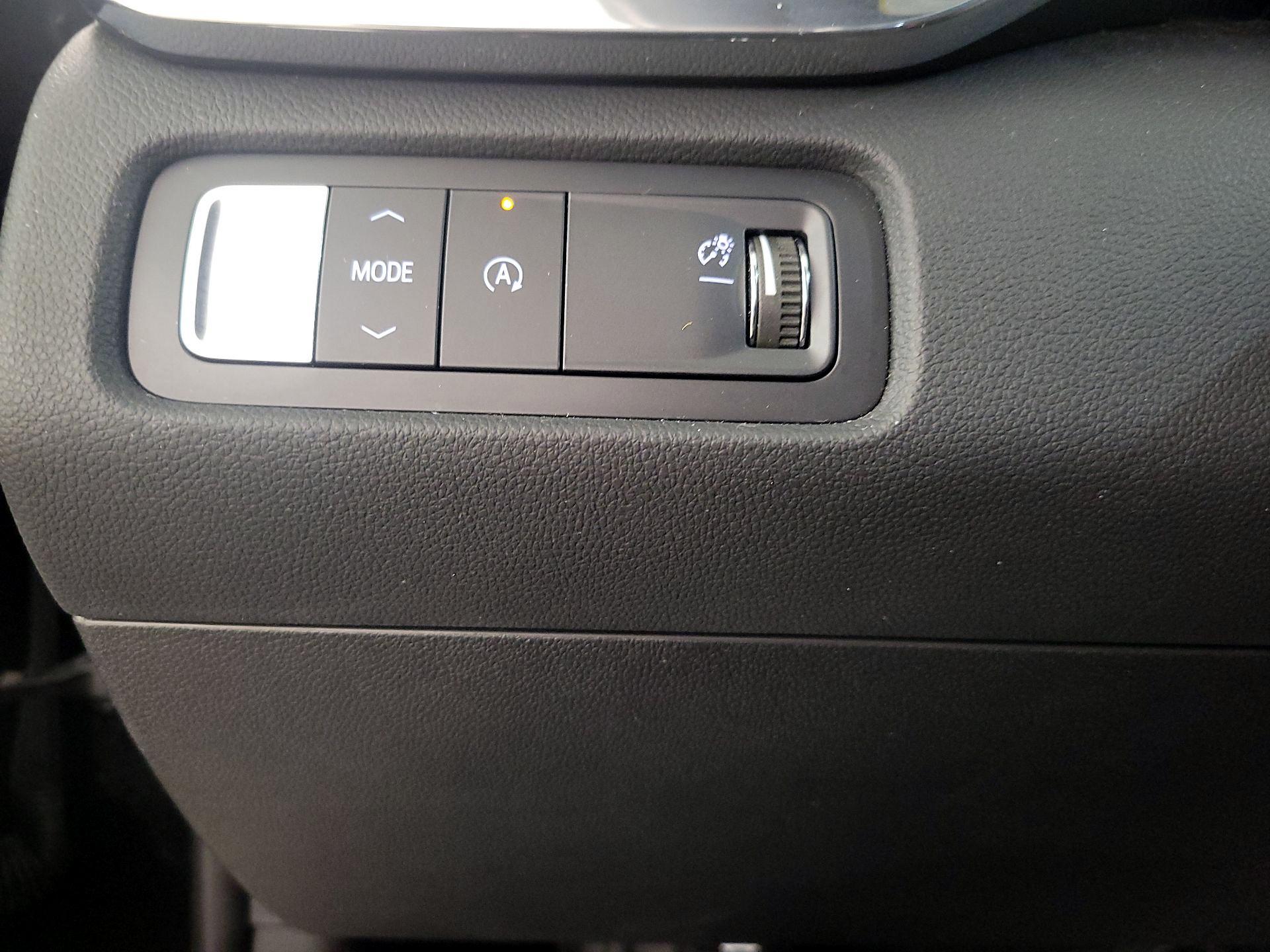 Thumbnail: 2025 GMC Acadia - 13