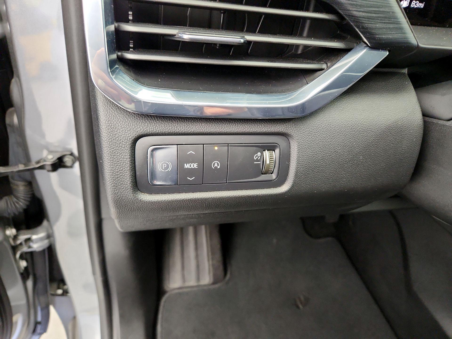 Thumbnail: 2025 GMC Acadia - 13