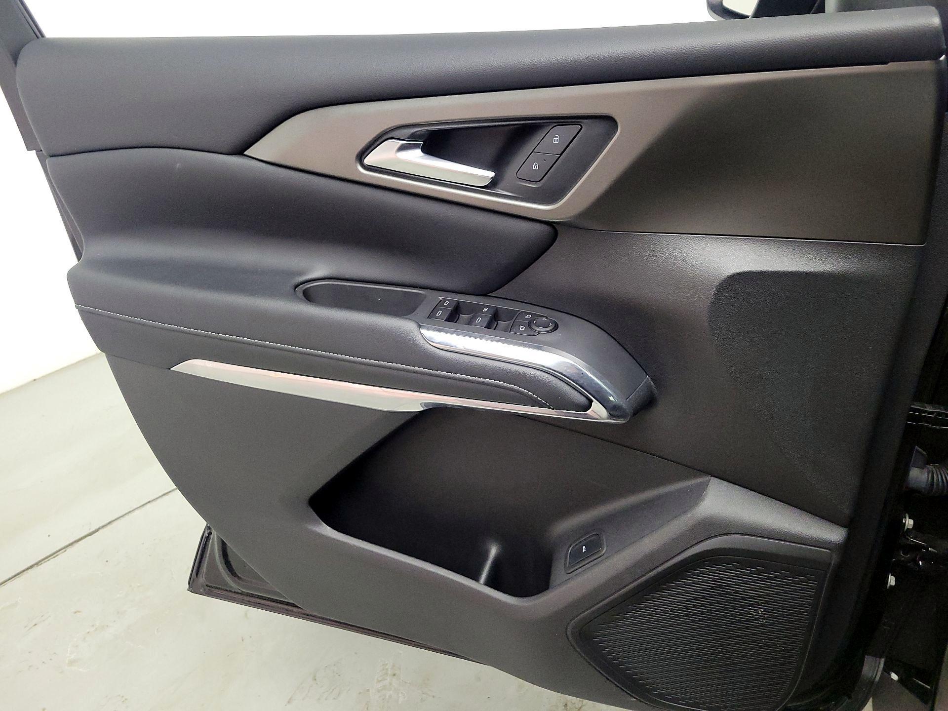 Thumbnail: 2025 Chevrolet Traverse - 12