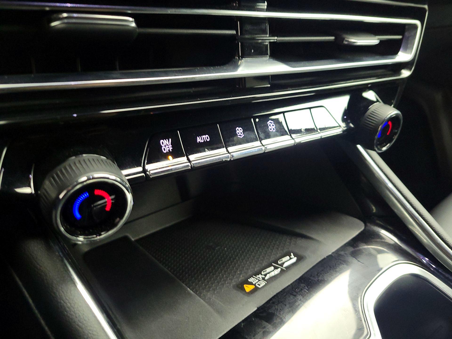 Thumbnail: 2025 Chevrolet Traverse - 14