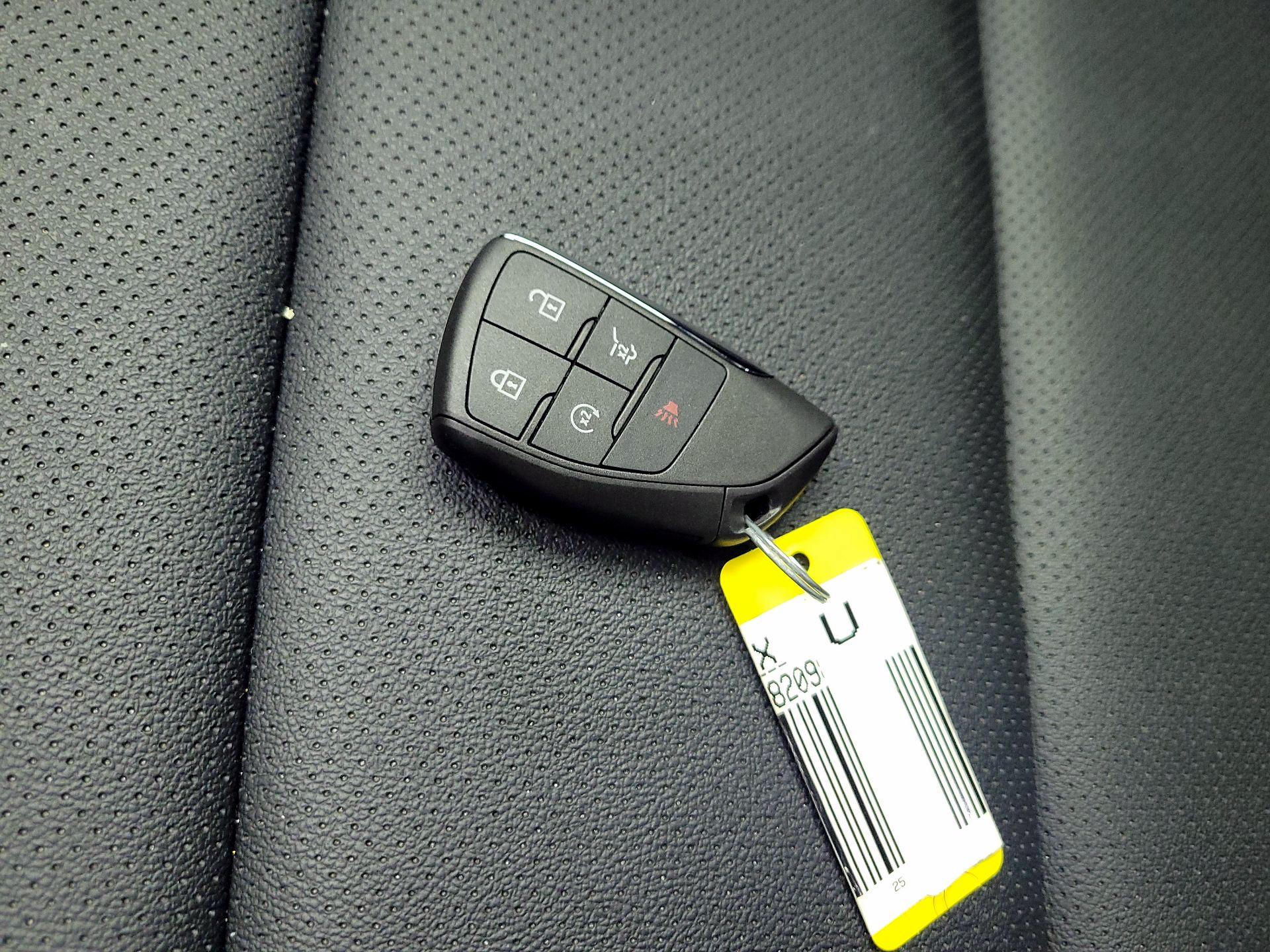 Thumbnail: 2025 Chevrolet Traverse - 18