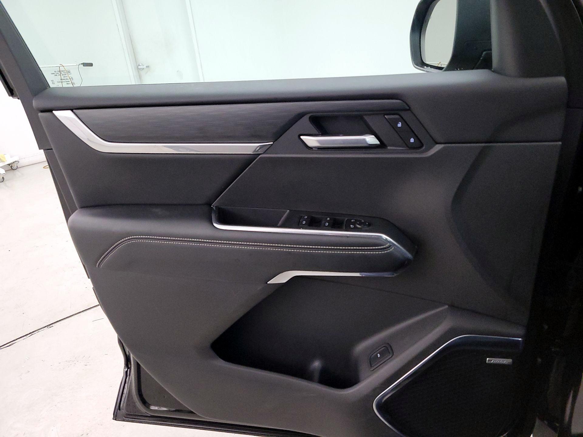 Thumbnail: 2025 GMC Acadia - 12