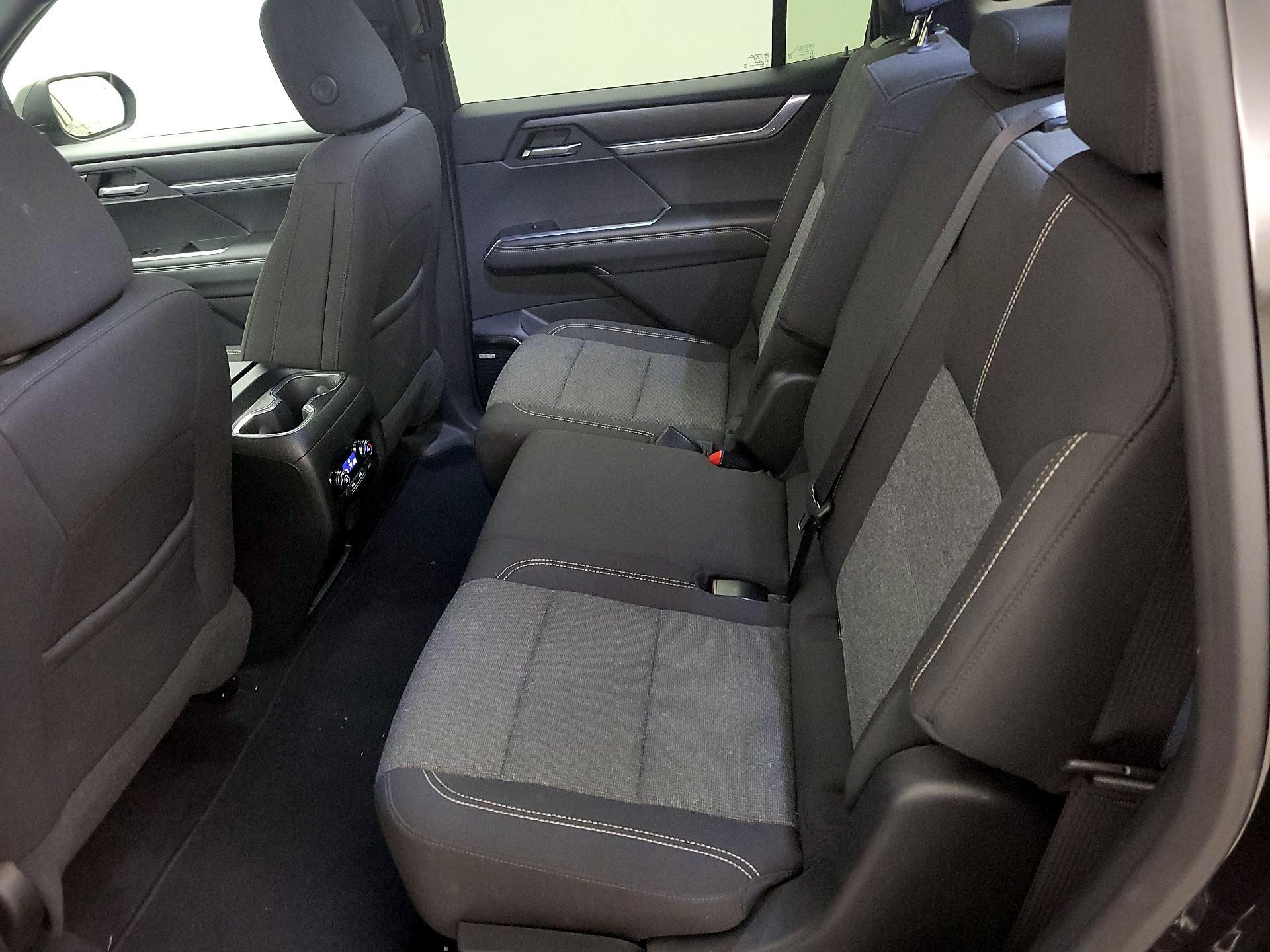 Thumbnail: 2025 GMC Acadia - 20