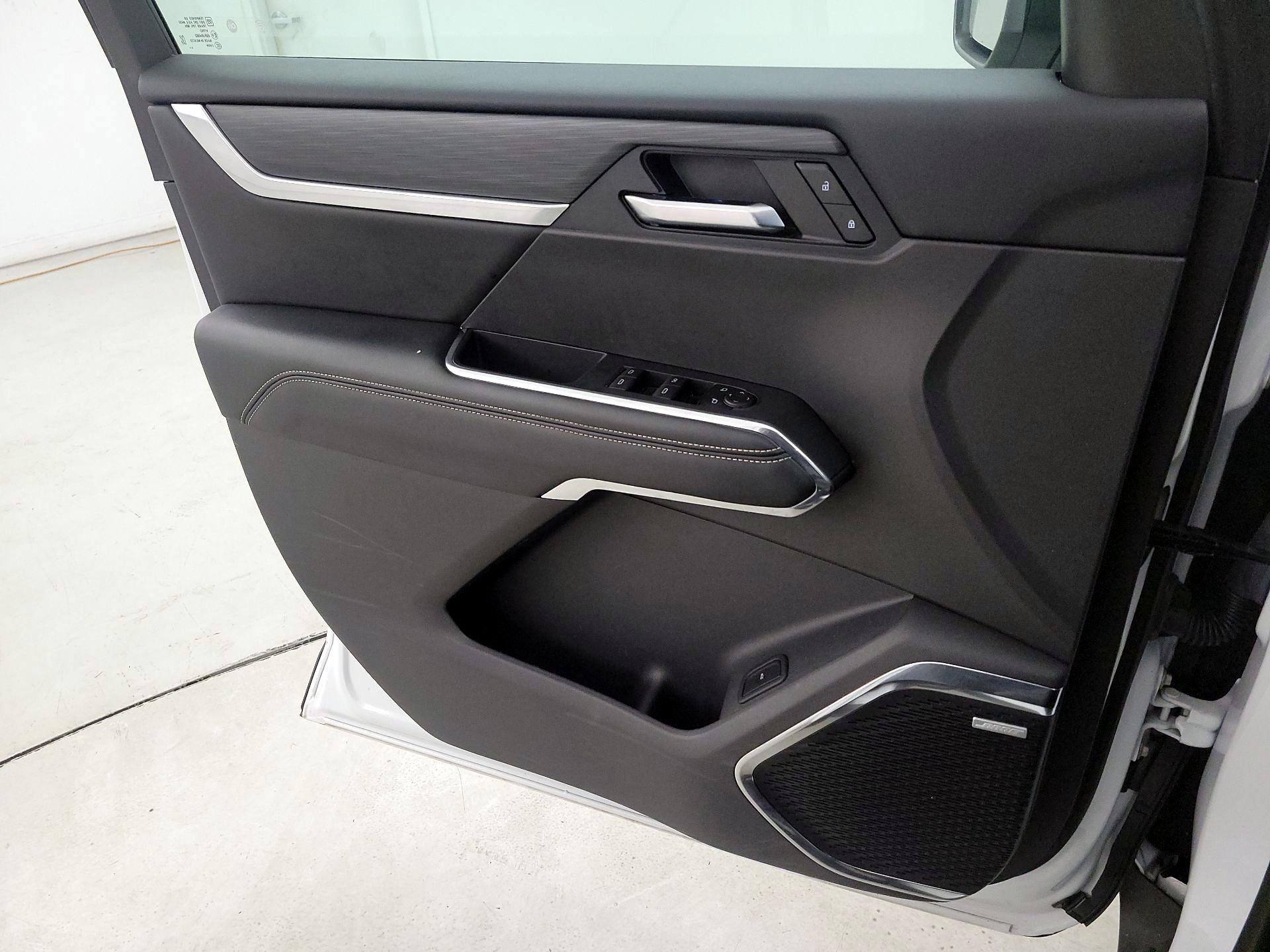 Thumbnail: 2025 GMC Acadia - 12