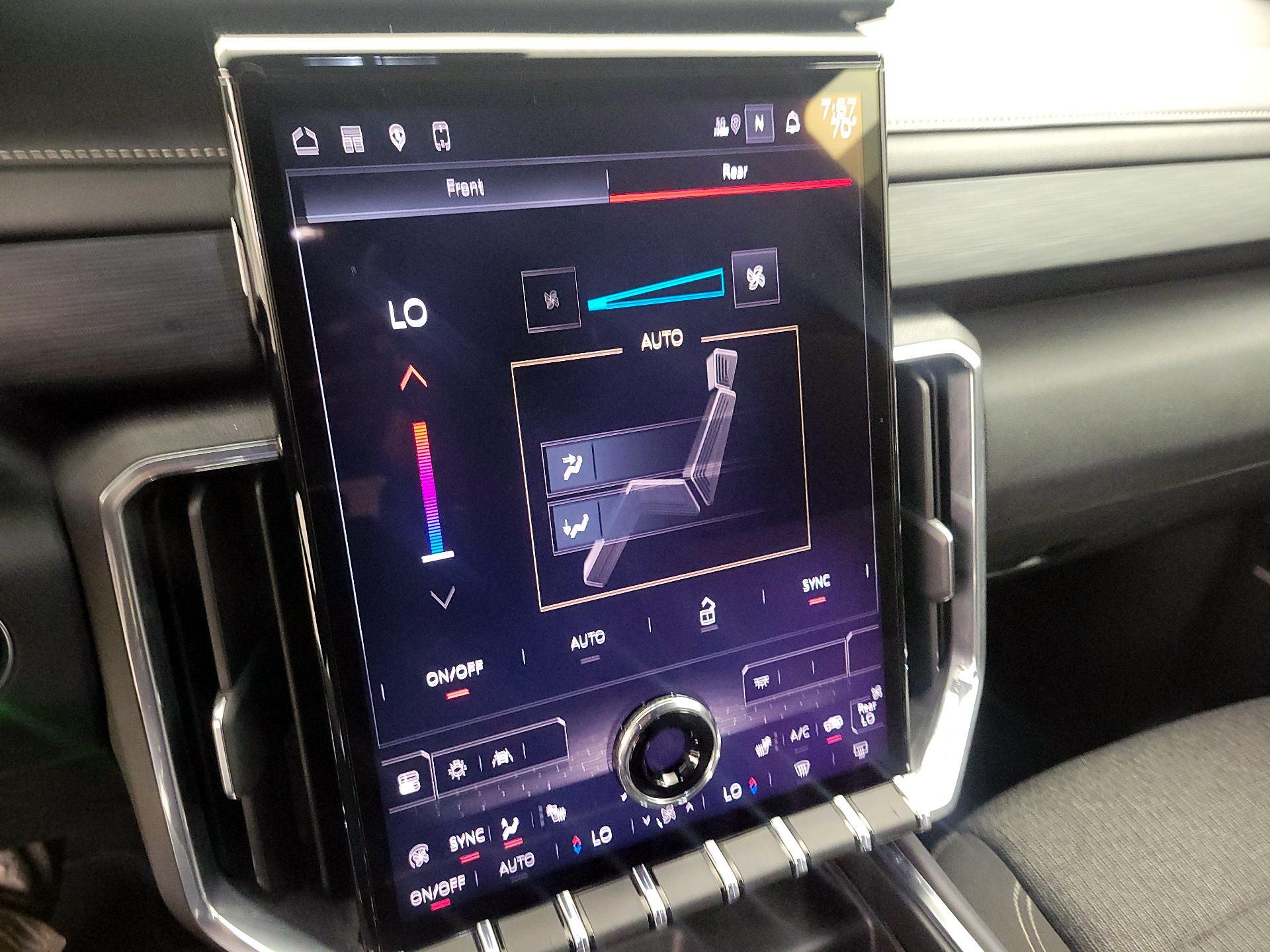 Thumbnail: 2025 GMC Acadia - 17