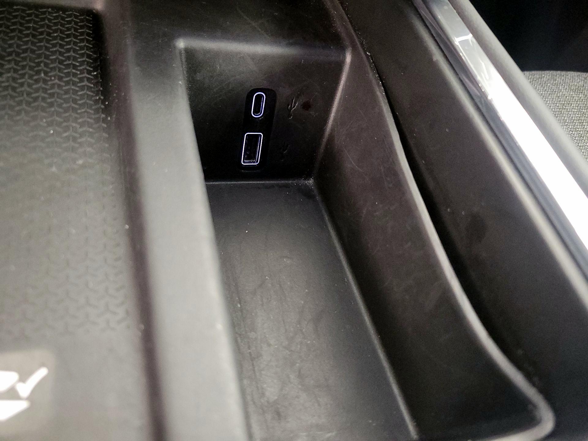 Thumbnail: 2025 GMC Acadia - 19