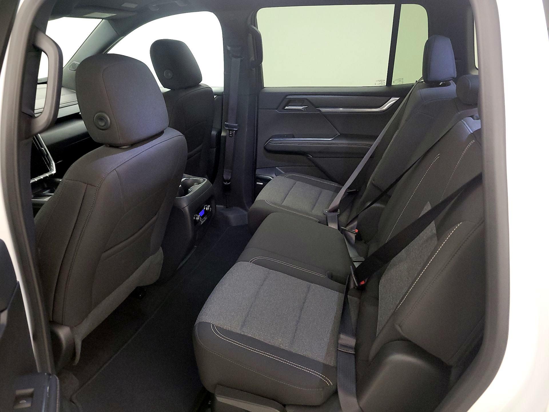 Thumbnail: 2025 GMC Acadia - 20