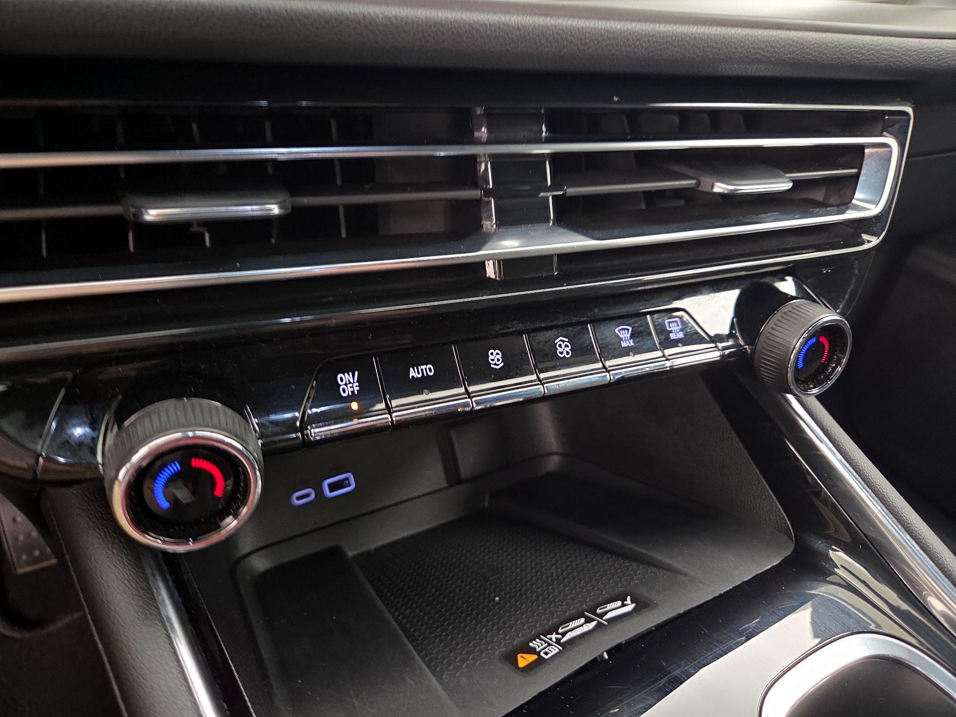 Thumbnail: 2025 Chevrolet Traverse - 16