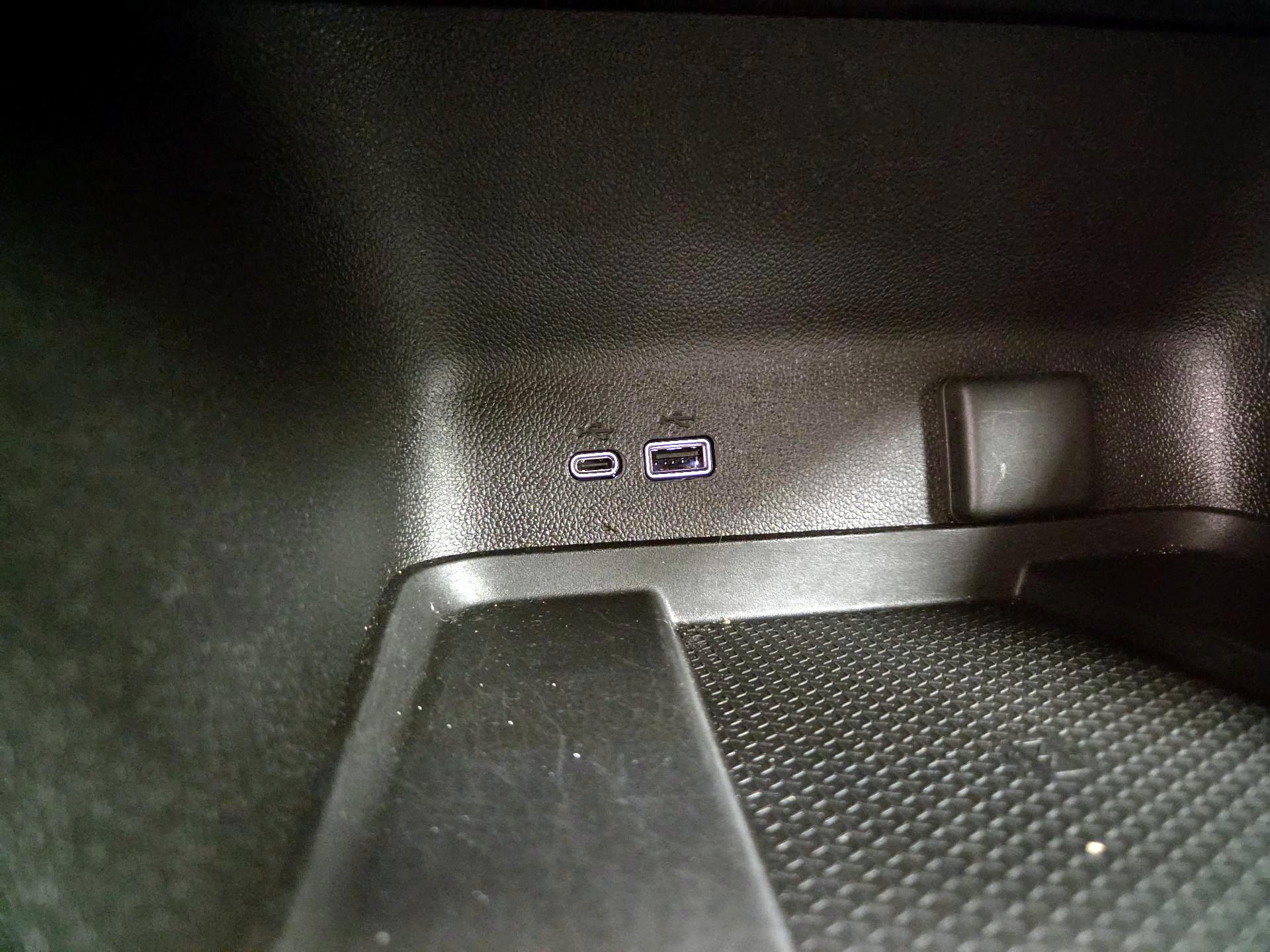 Thumbnail: 2025 Chevrolet Traverse - 18