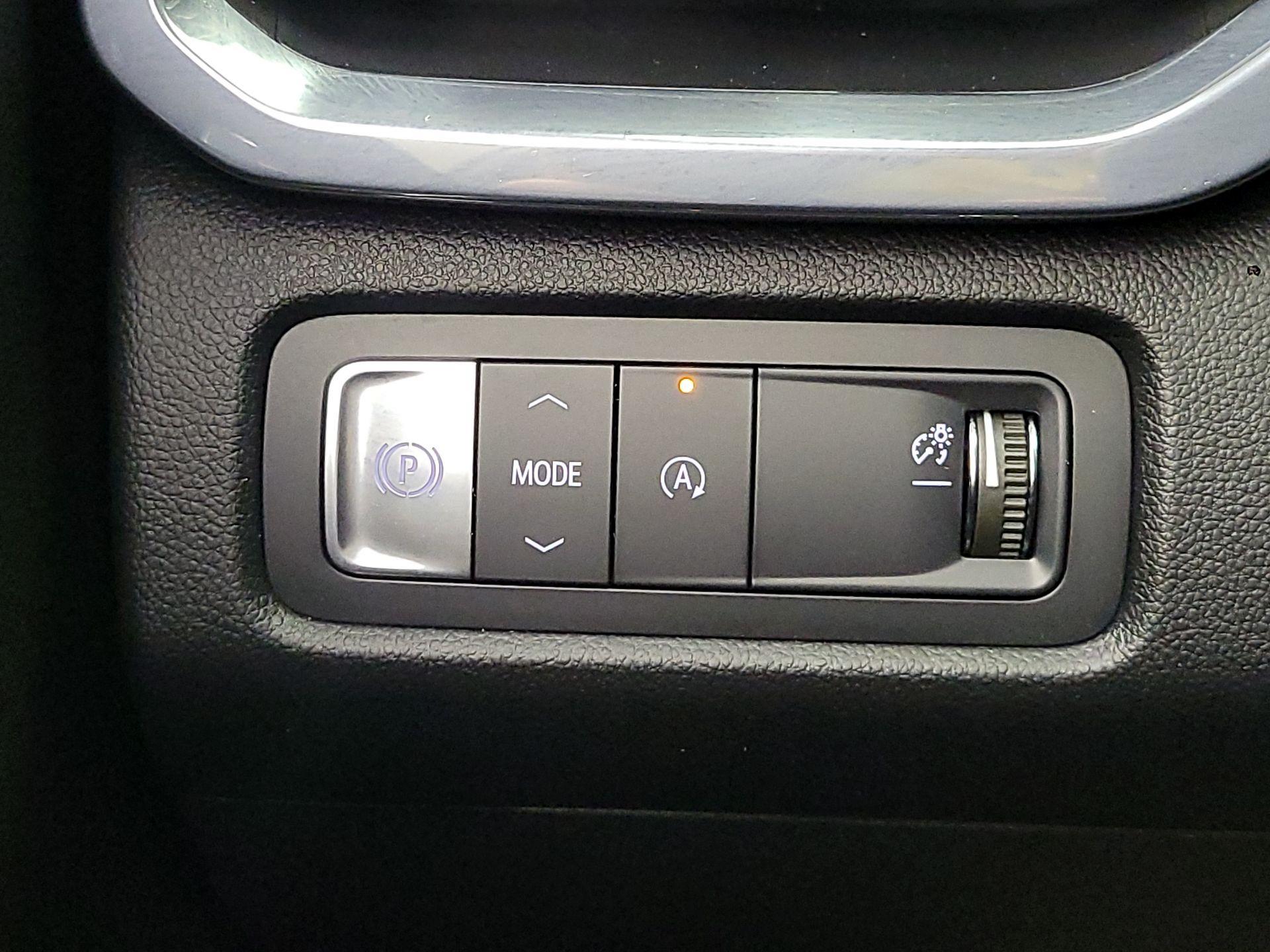 Thumbnail: 2025 GMC Acadia - 13