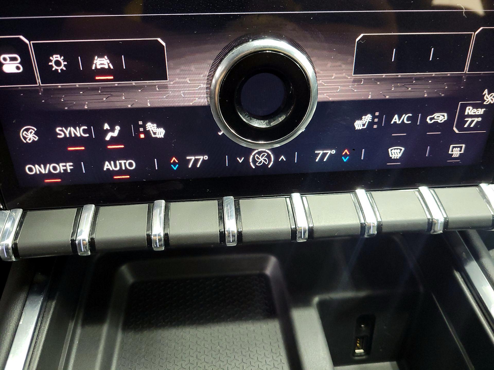 Thumbnail: 2025 GMC Acadia - 17