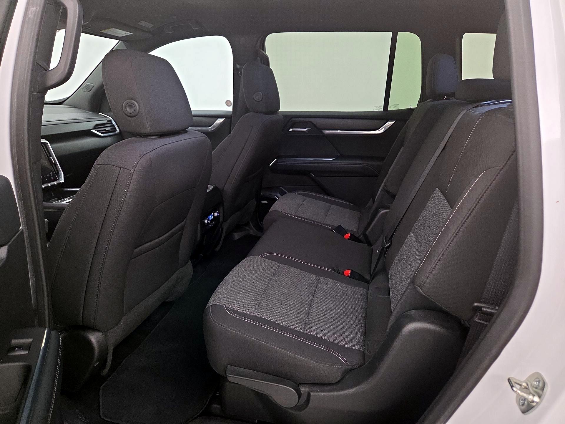 Thumbnail: 2025 GMC Acadia - 20