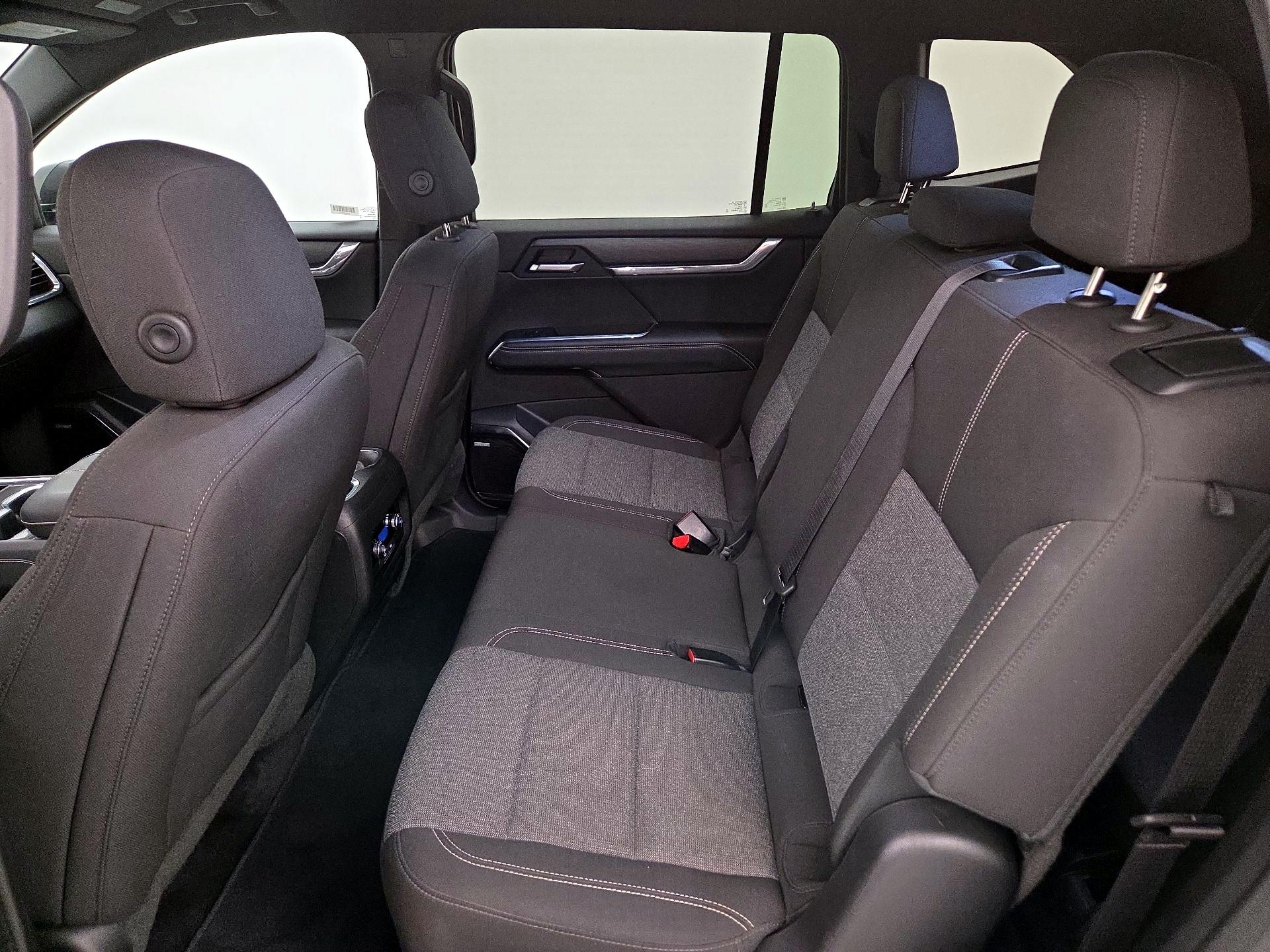 Thumbnail: 2025 GMC Acadia - 19