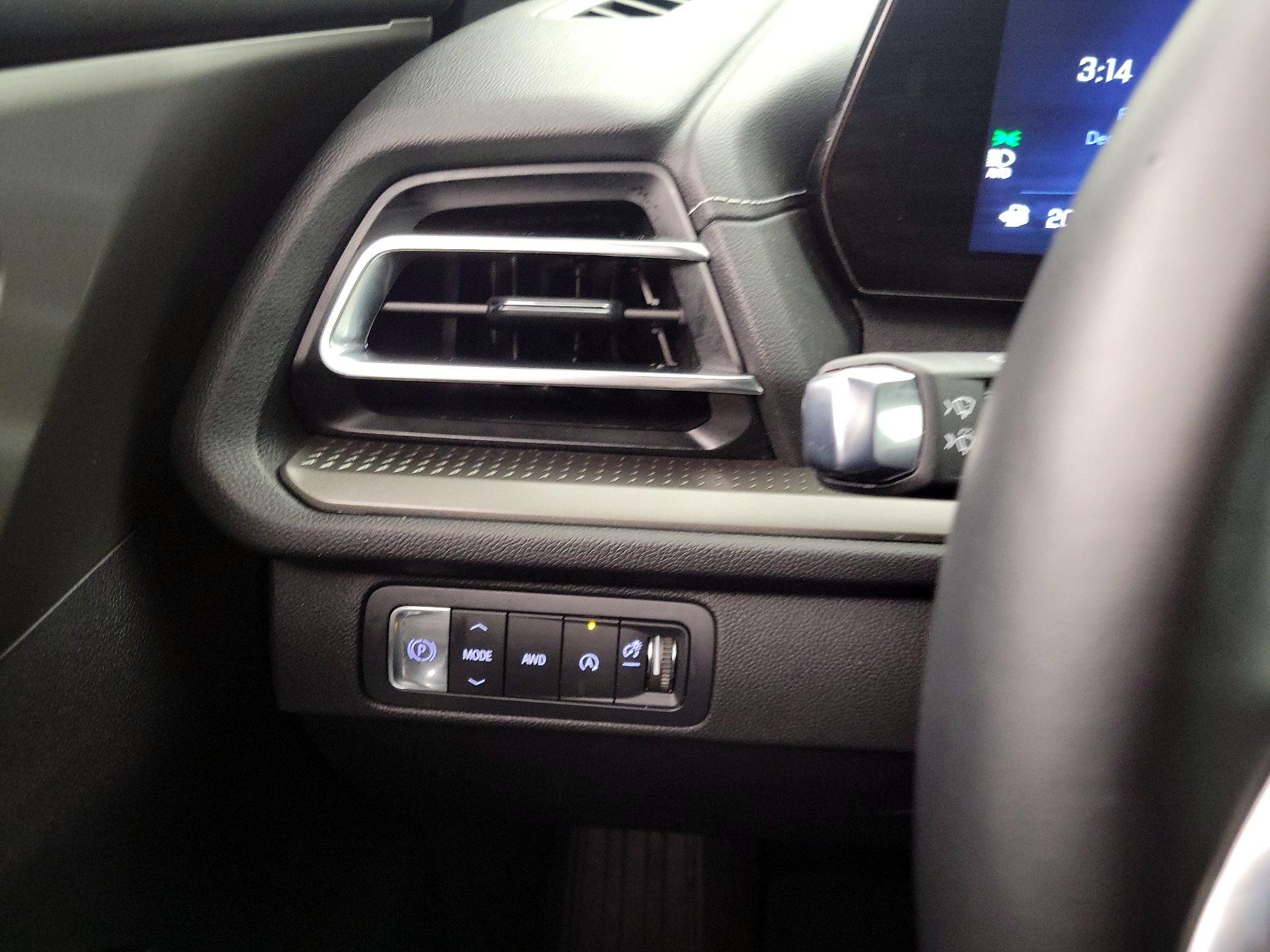 Thumbnail: 2025 Chevrolet Traverse - 13