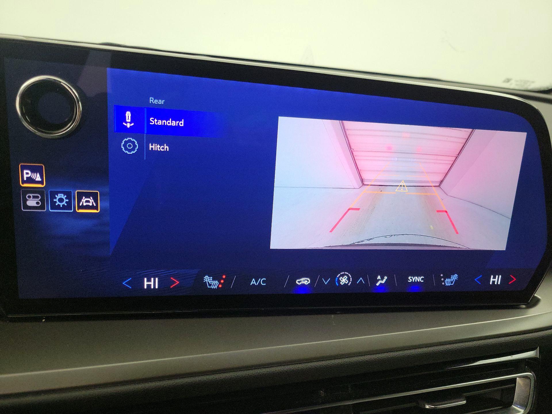 Thumbnail: 2025 Chevrolet Traverse - 14