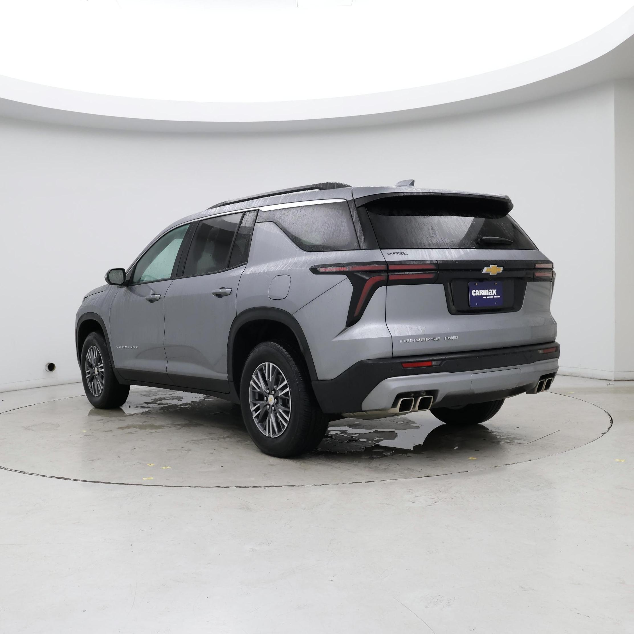 Thumbnail: 2025 Chevrolet Traverse - 2