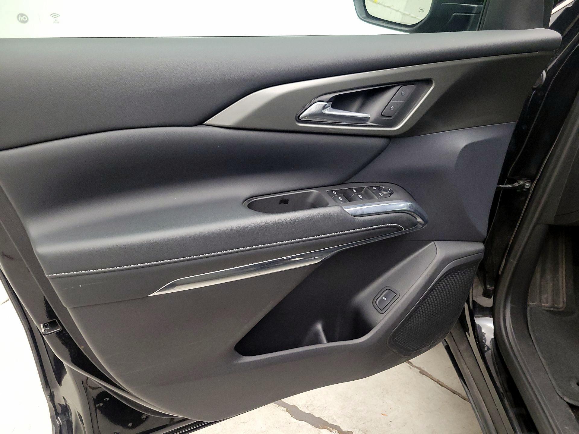 Thumbnail: 2025 Chevrolet Traverse - 12