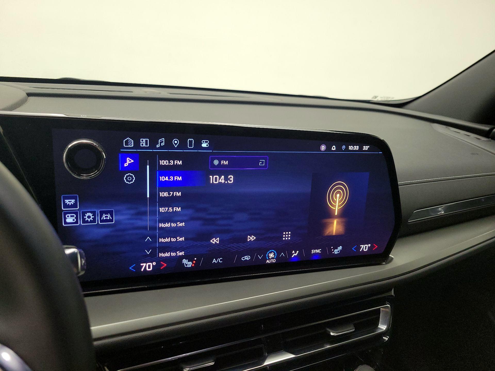 Thumbnail: 2025 Chevrolet Traverse - 16