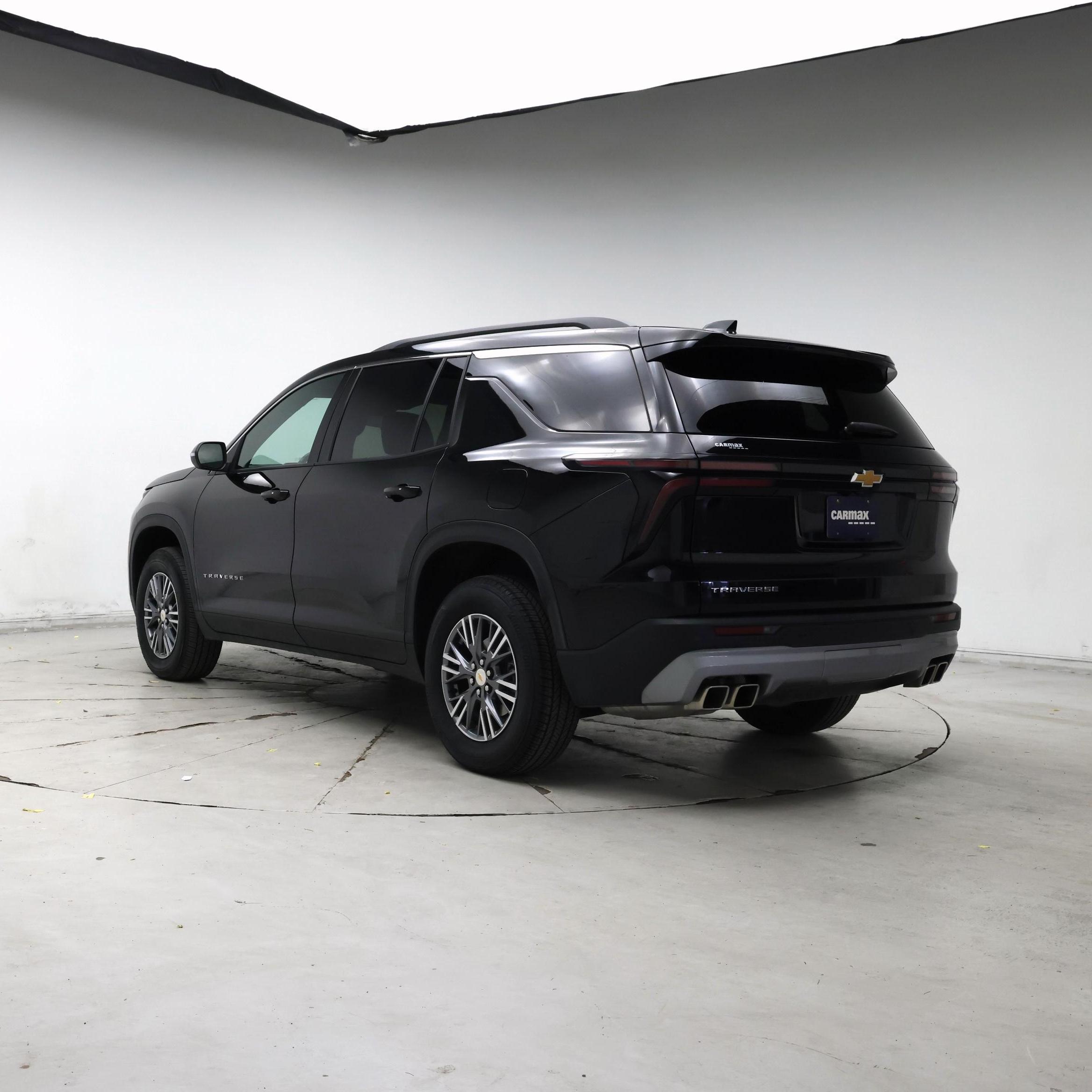 Thumbnail: 2025 Chevrolet Traverse - 2