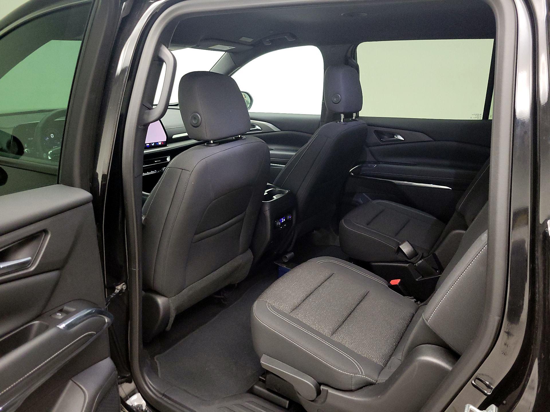 Thumbnail: 2025 Chevrolet Traverse - 20