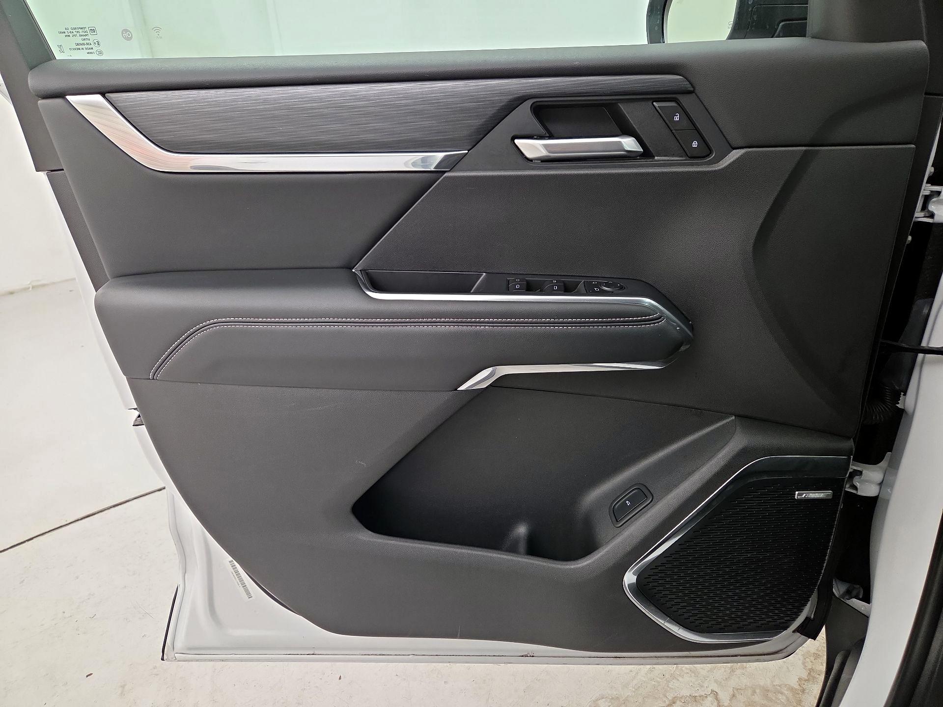 Thumbnail: 2025 GMC Acadia - 12