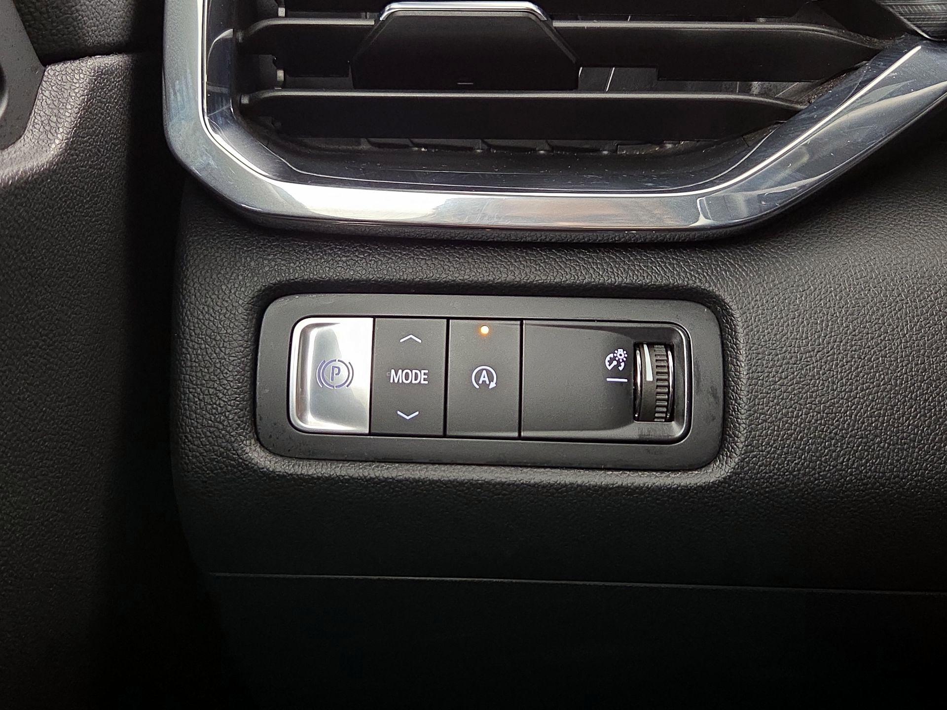 Thumbnail: 2025 GMC Acadia - 13