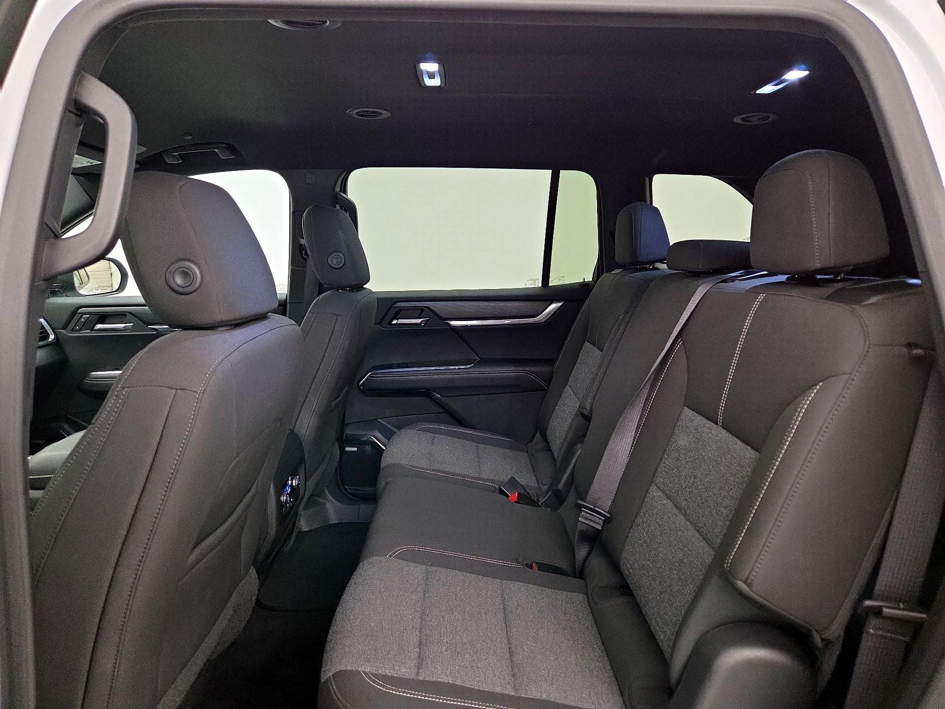 Thumbnail: 2025 GMC Acadia - 19