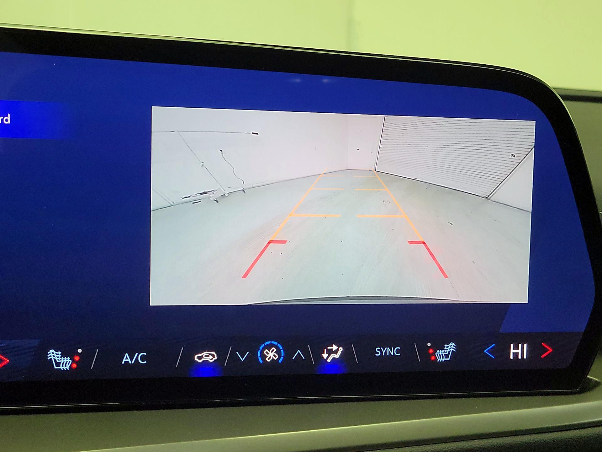 Thumbnail: 2025 Chevrolet Traverse - 15