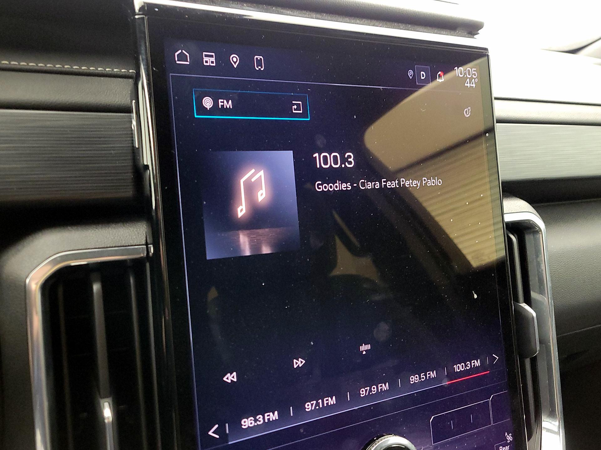 Thumbnail: 2025 GMC Acadia - 15