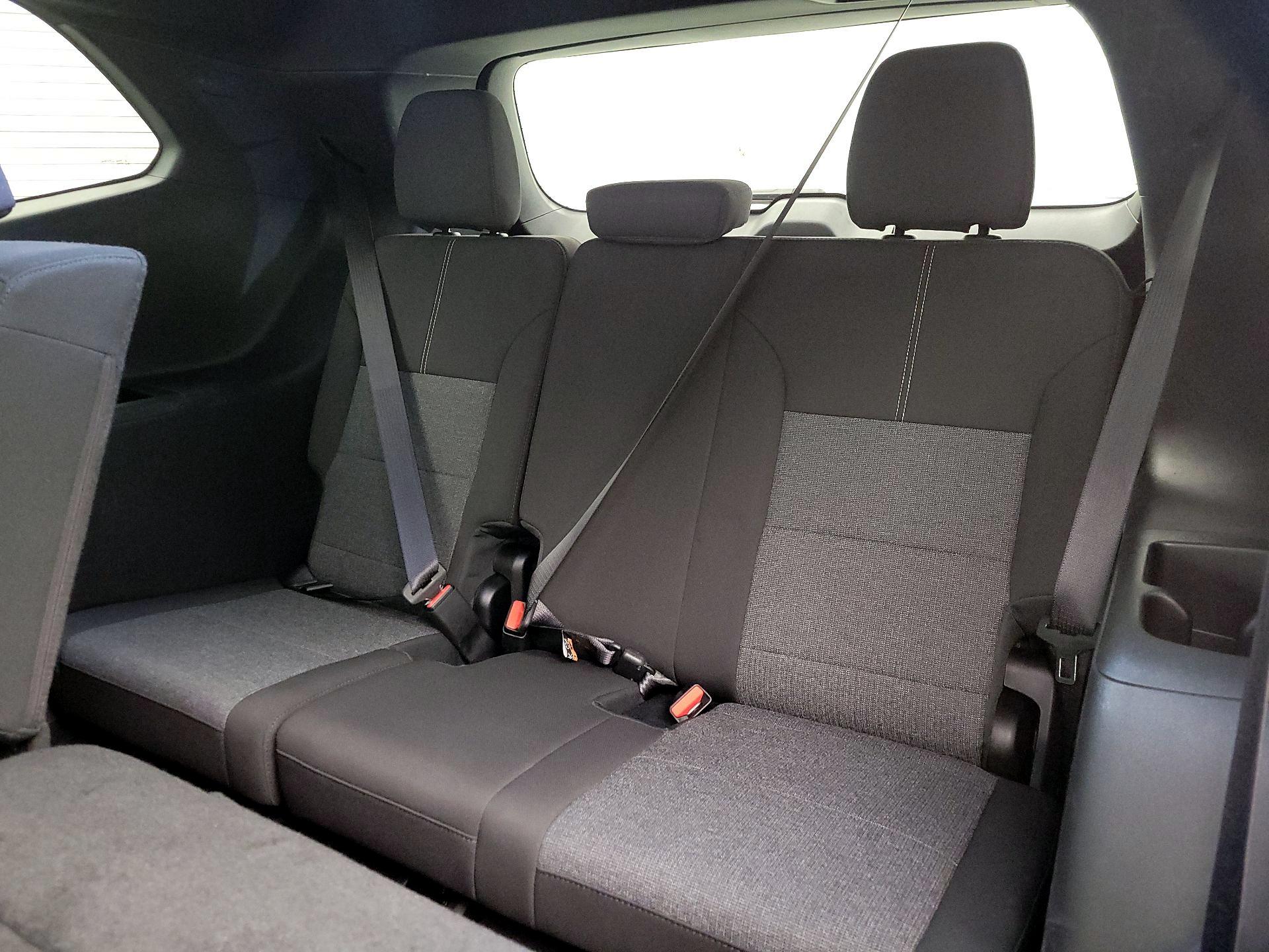 Thumbnail: 2025 GMC Acadia - 19