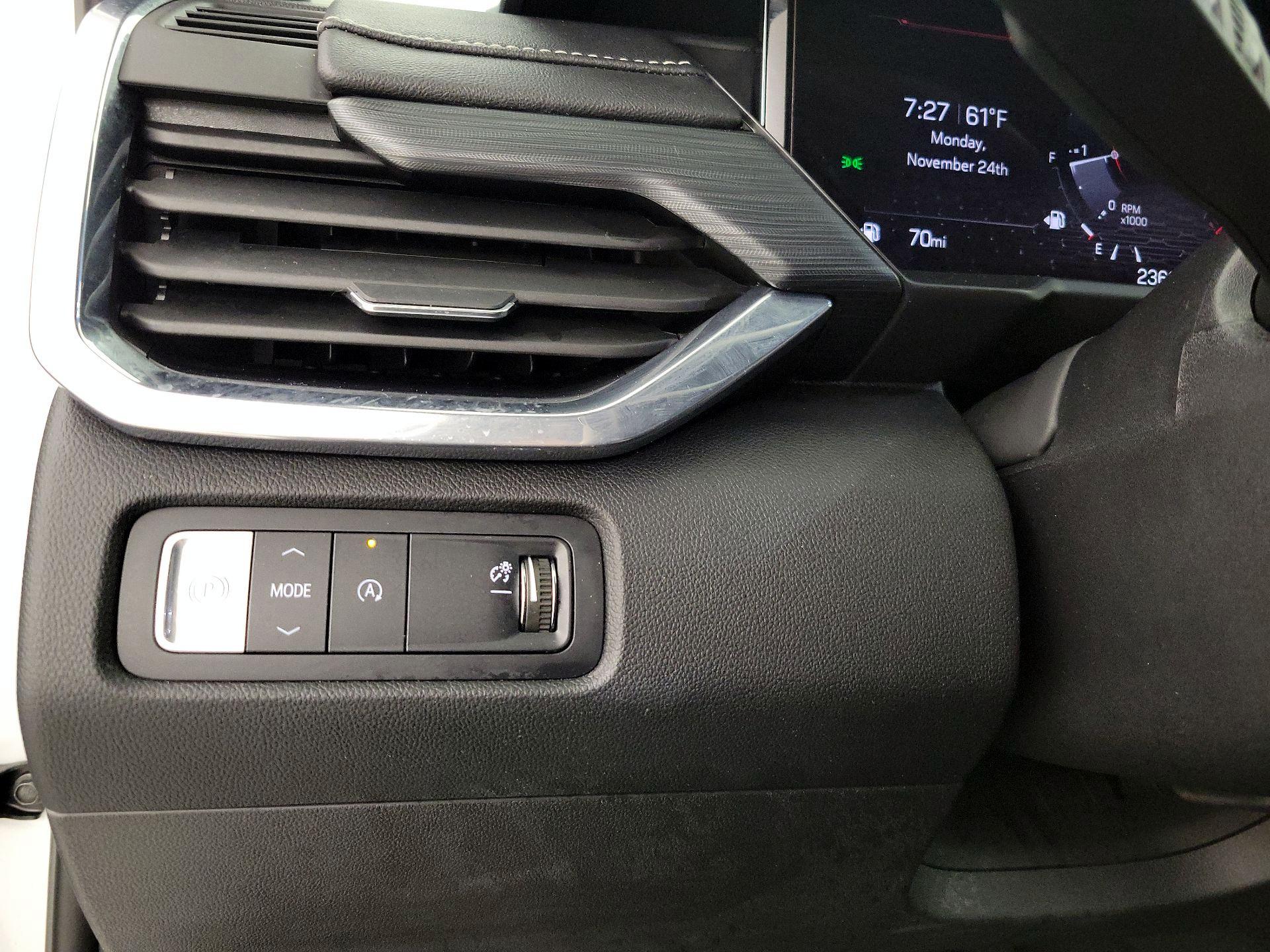 Thumbnail: 2025 GMC Acadia - 13