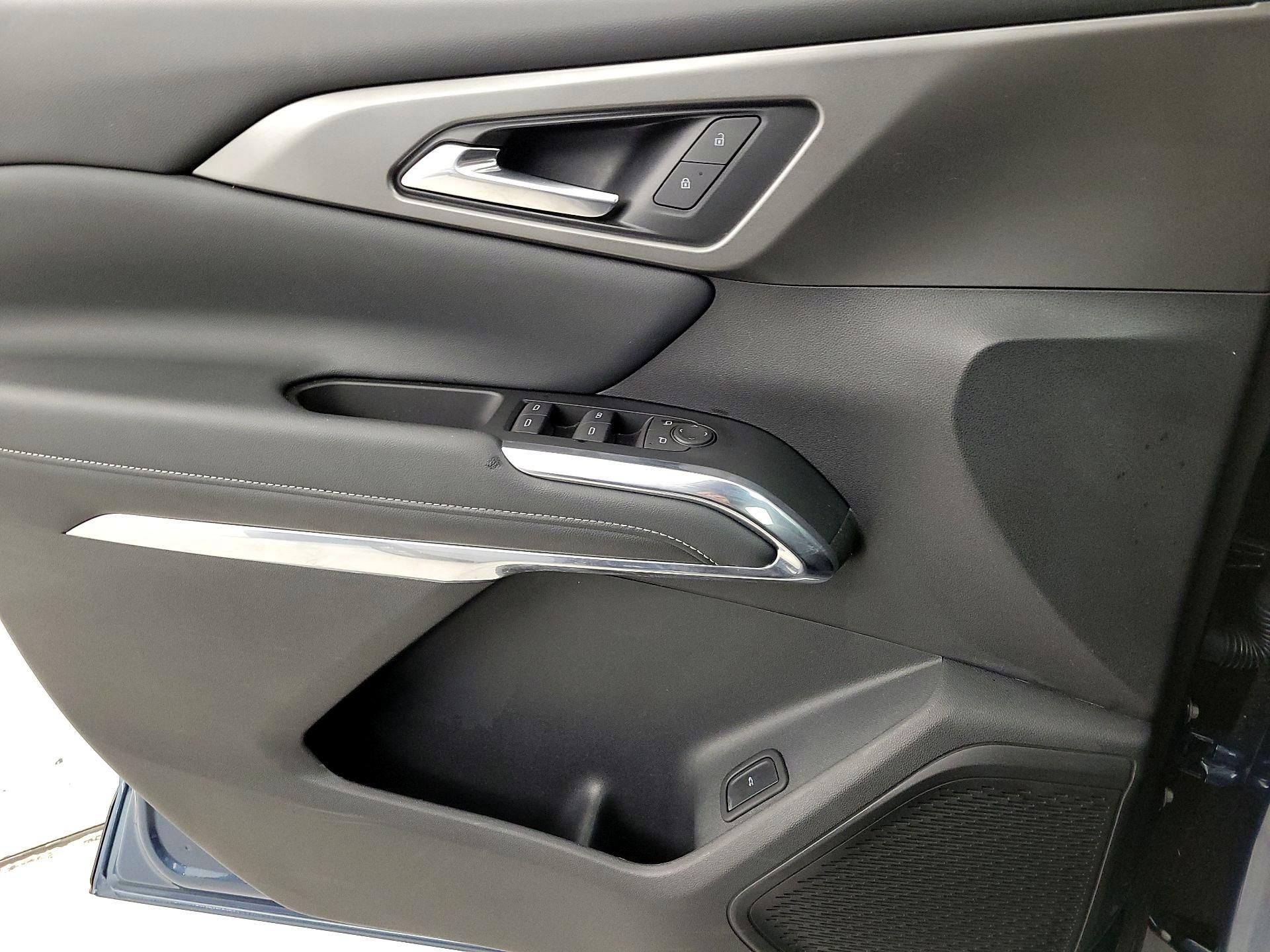 Thumbnail: 2025 Chevrolet Traverse - 12