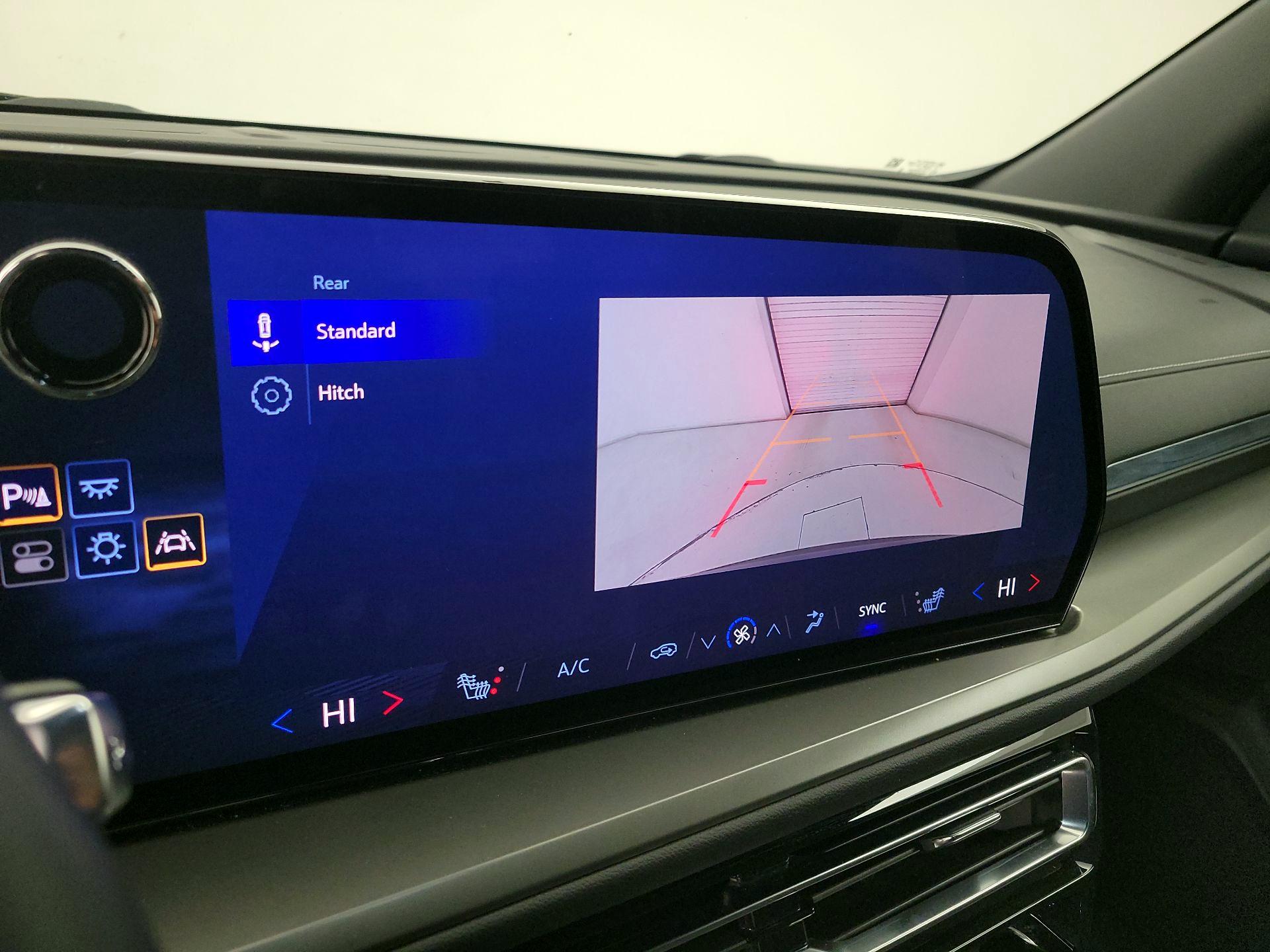 Thumbnail: 2025 Chevrolet Traverse - 14