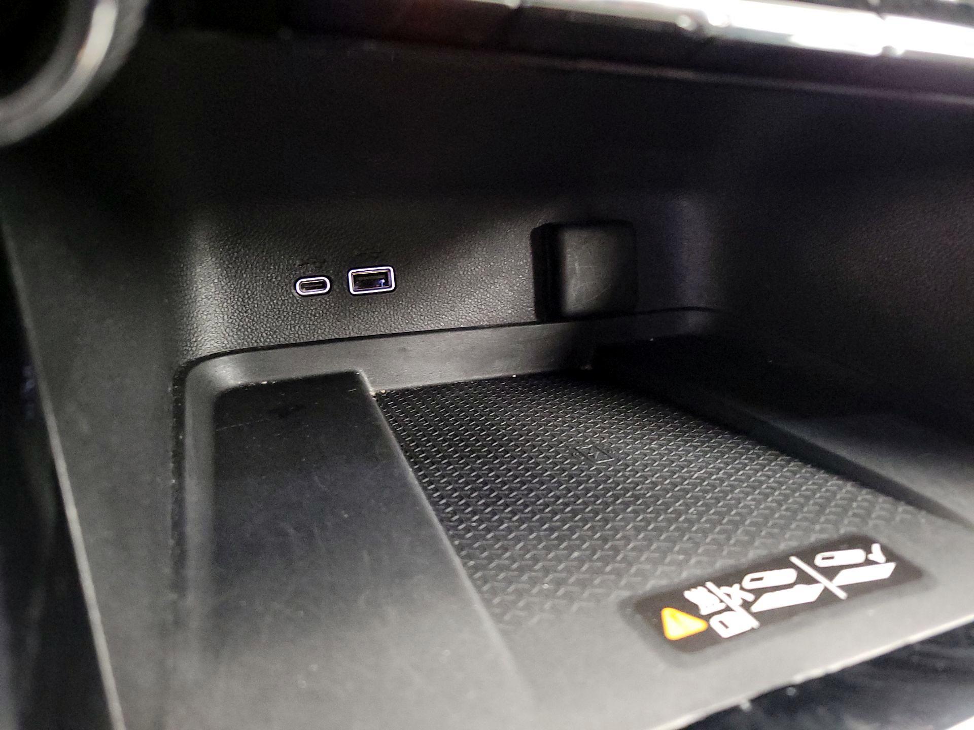 Thumbnail: 2025 Chevrolet Traverse - 18