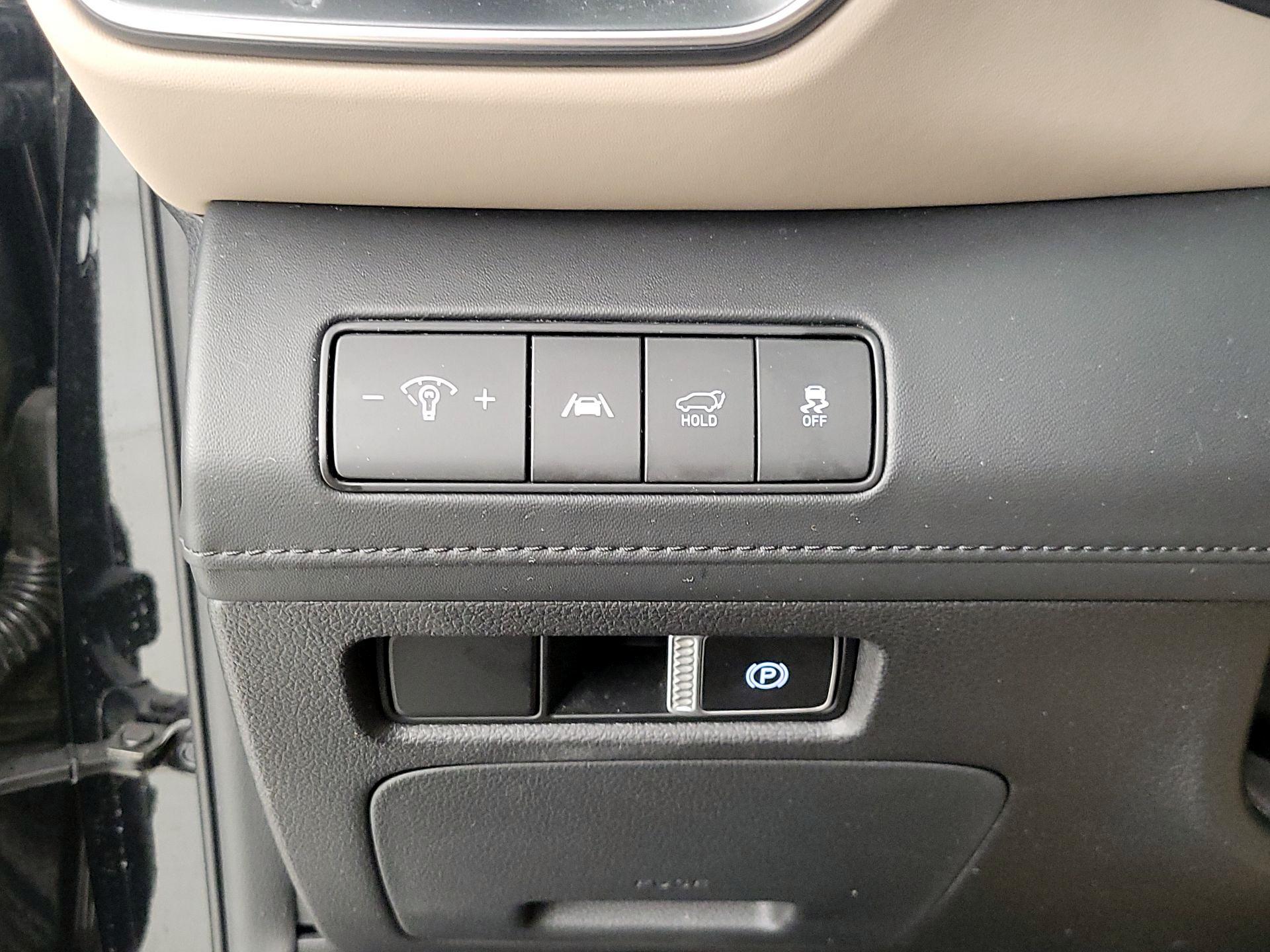 Thumbnail: 2023 Hyundai Santa Fe - 13