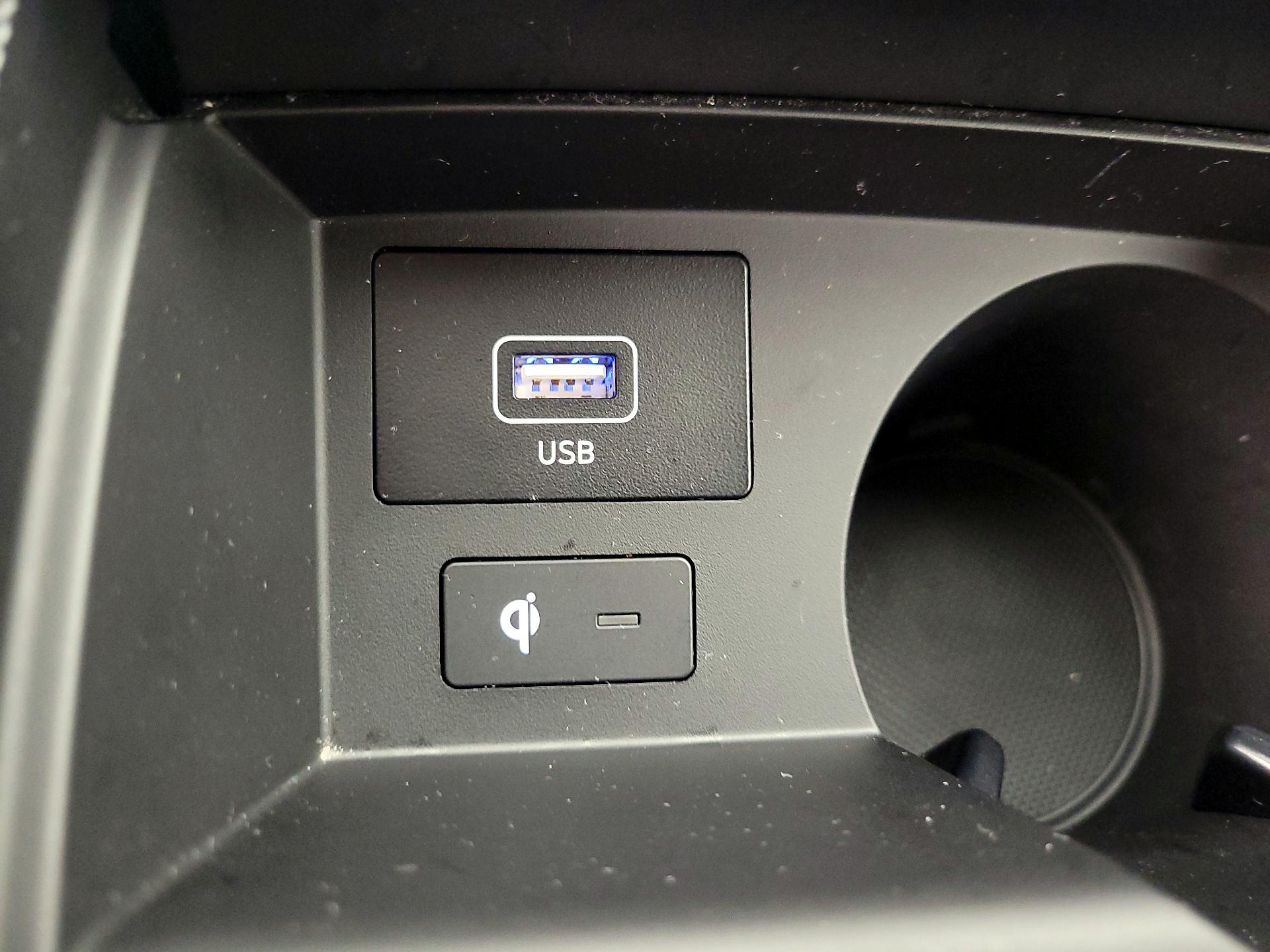 Thumbnail: 2023 Hyundai Santa Fe - 19