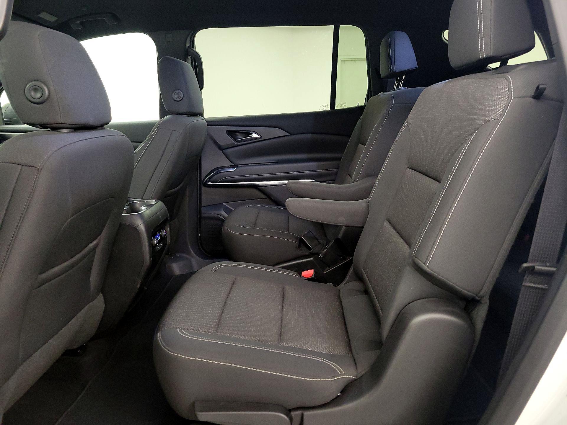 Thumbnail: 2025 Chevrolet Traverse - 19