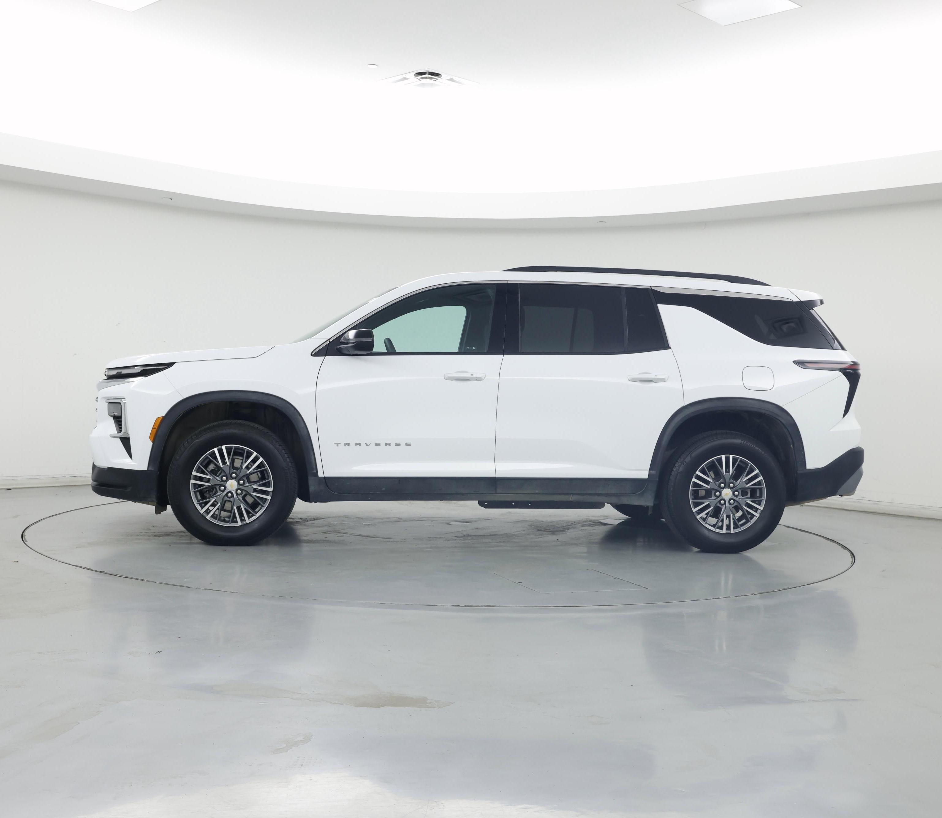 Thumbnail: 2025 Chevrolet Traverse - 3