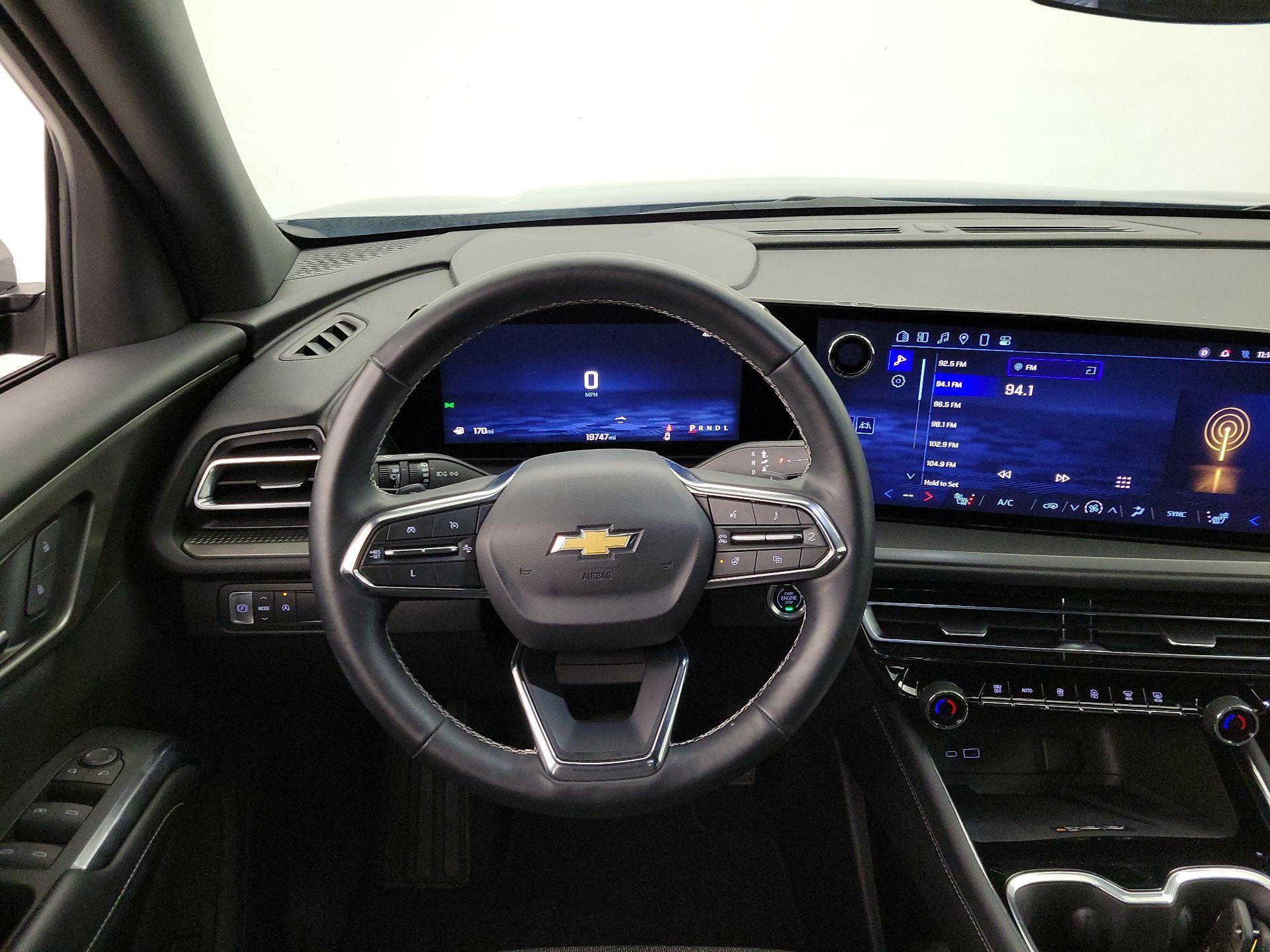 Thumbnail: 2025 Chevrolet Traverse - 10