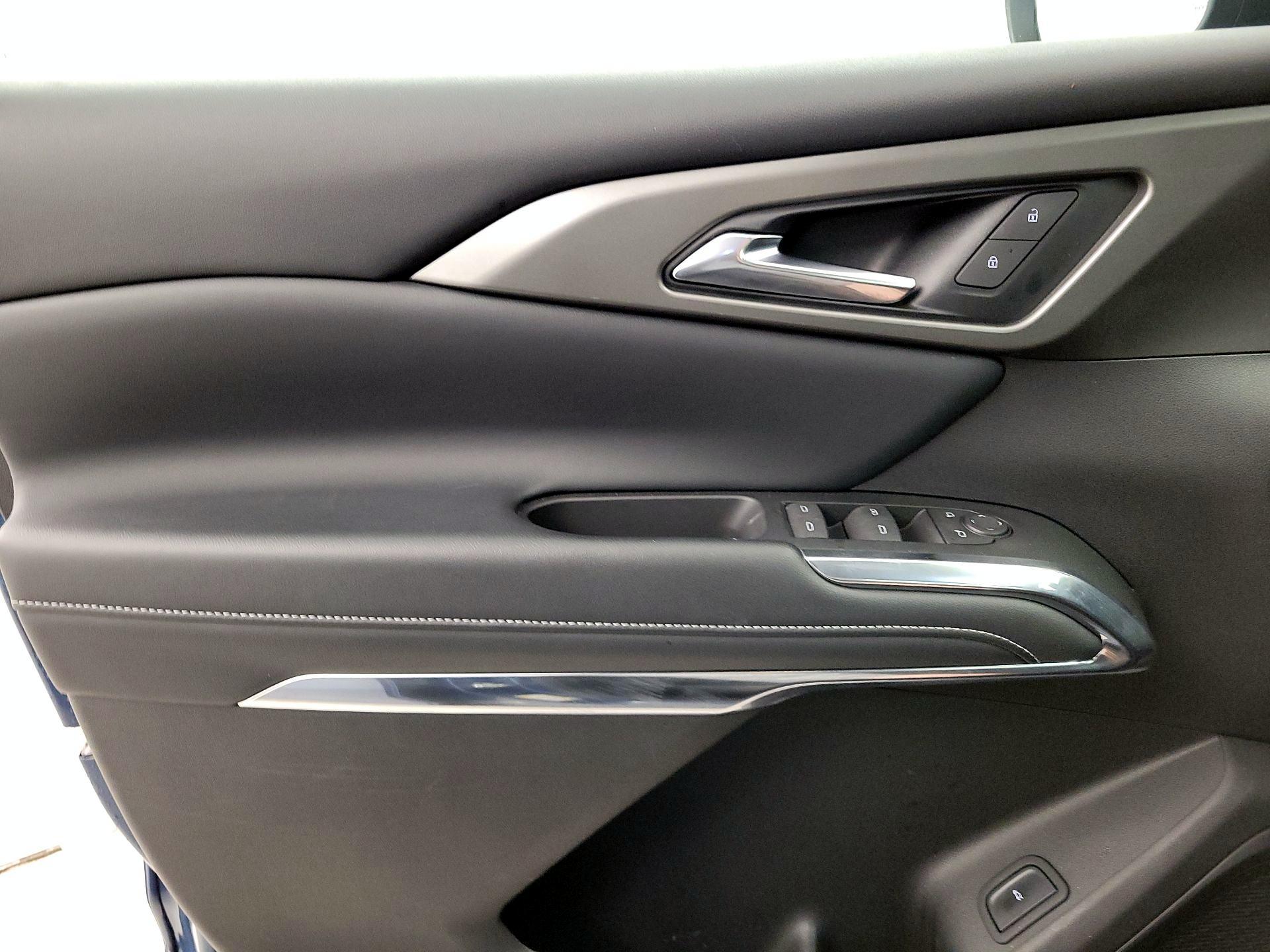 Thumbnail: 2025 Chevrolet Traverse - 12