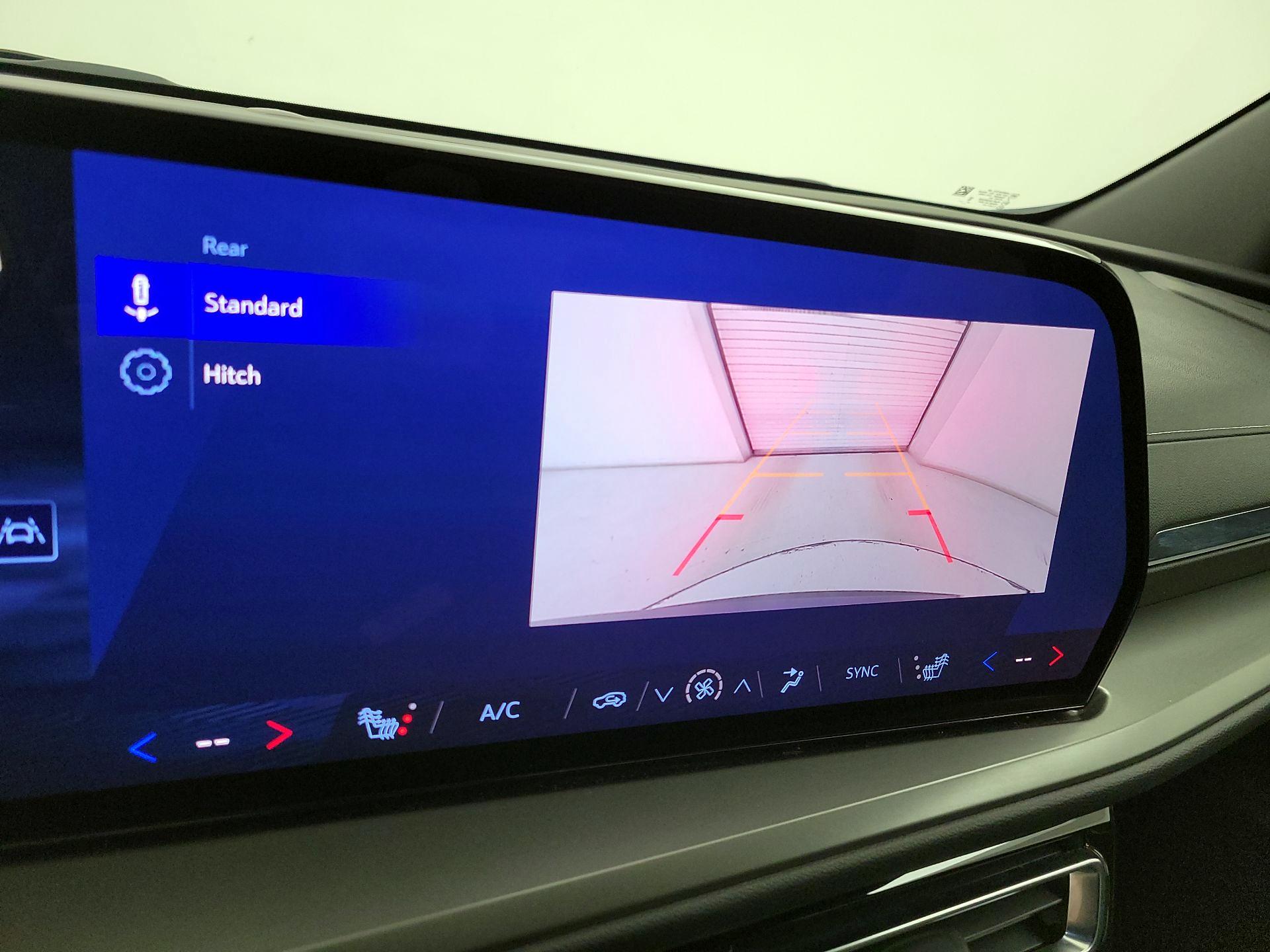 Thumbnail: 2025 Chevrolet Traverse - 14