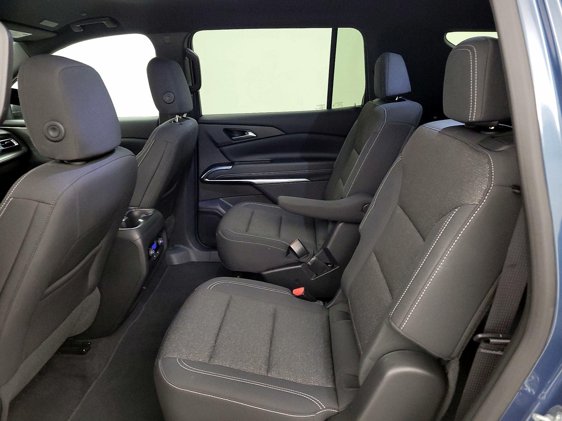 Thumbnail: 2025 Chevrolet Traverse - 19