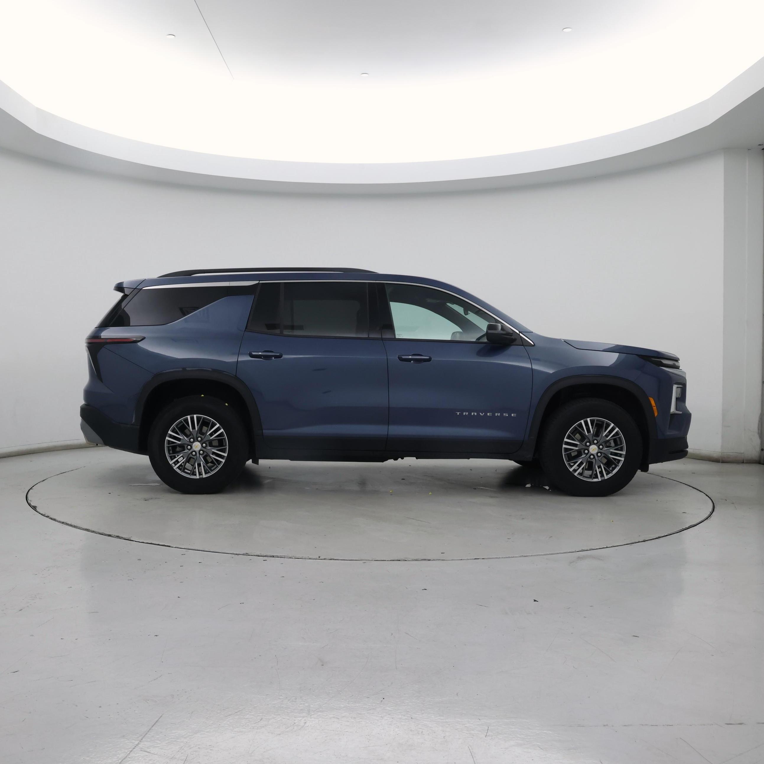 Thumbnail: 2025 Chevrolet Traverse - 7