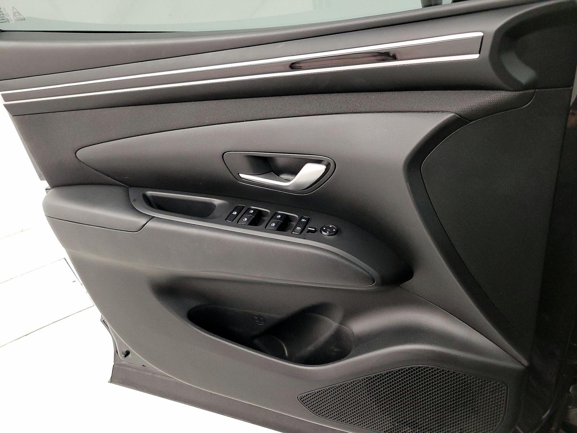 Thumbnail: 2023 Hyundai Tucson - 12