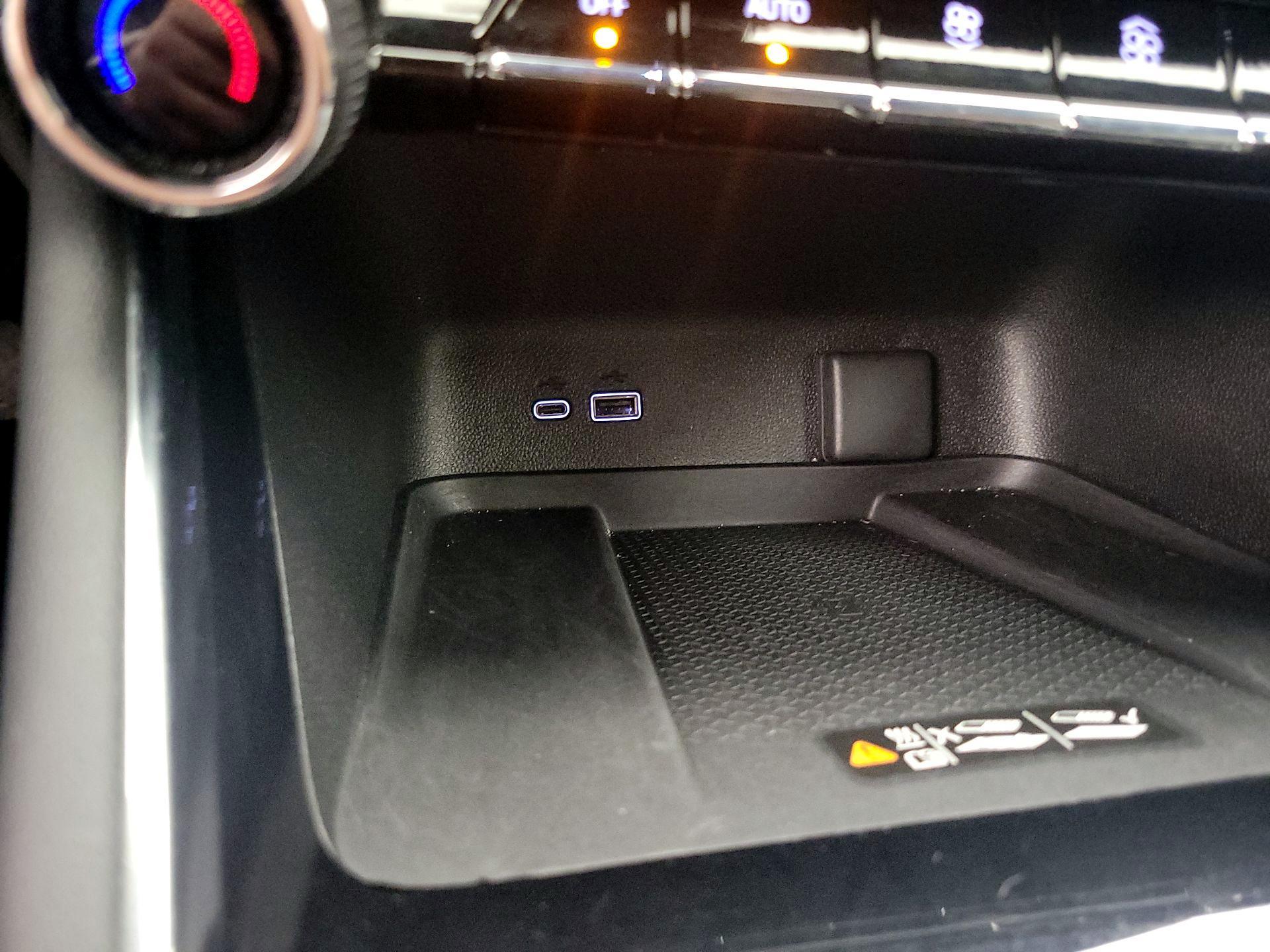 Thumbnail: 2025 Chevrolet Traverse - 18