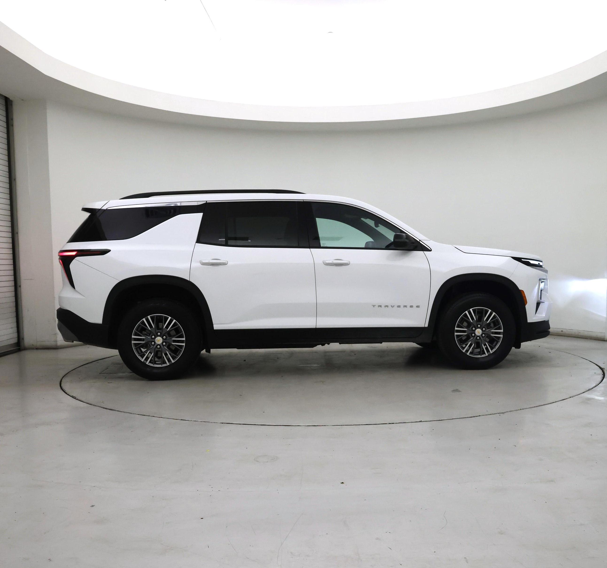 Thumbnail: 2025 Chevrolet Traverse - 7