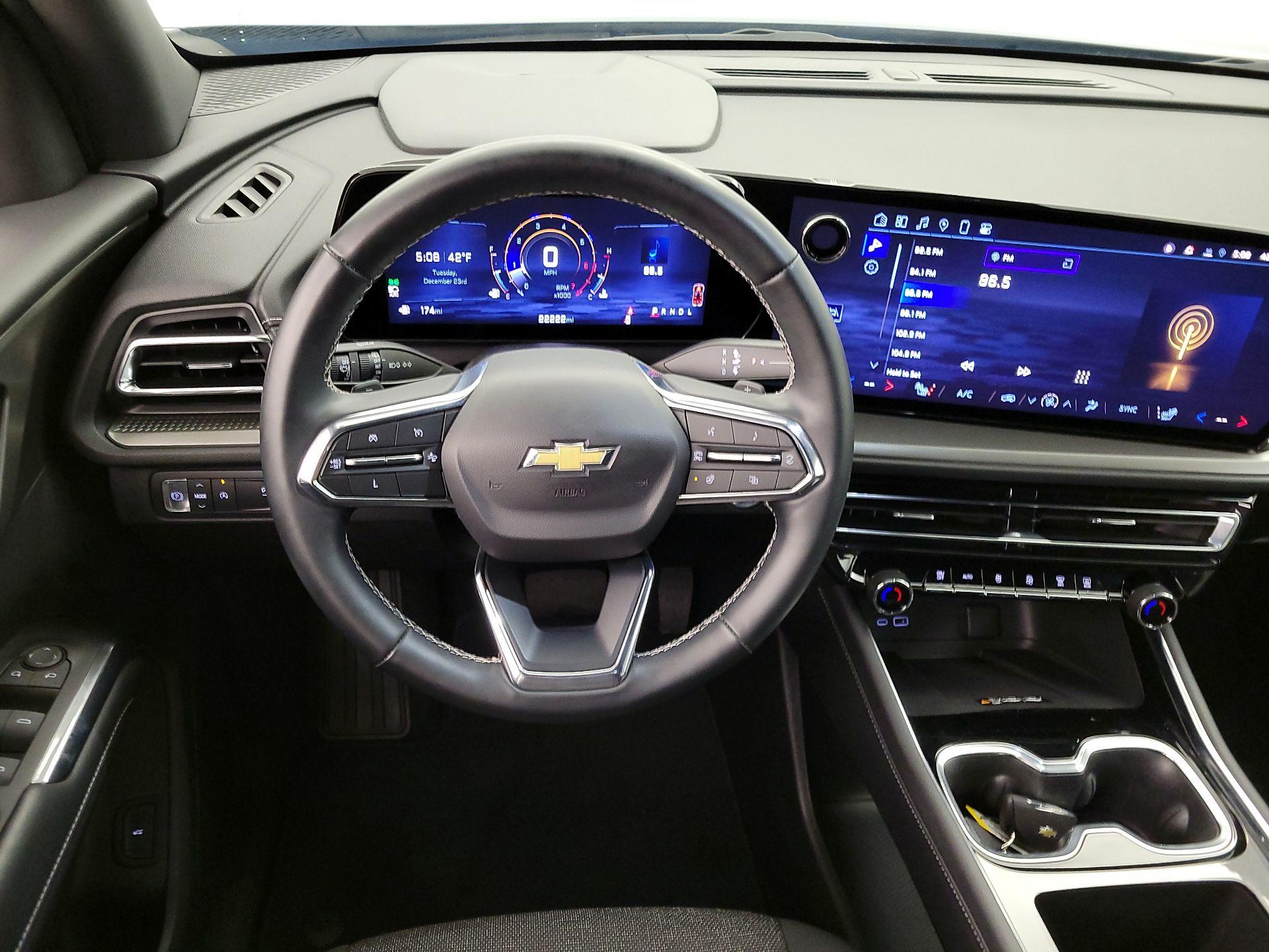 Thumbnail: 2025 Chevrolet Traverse - 10