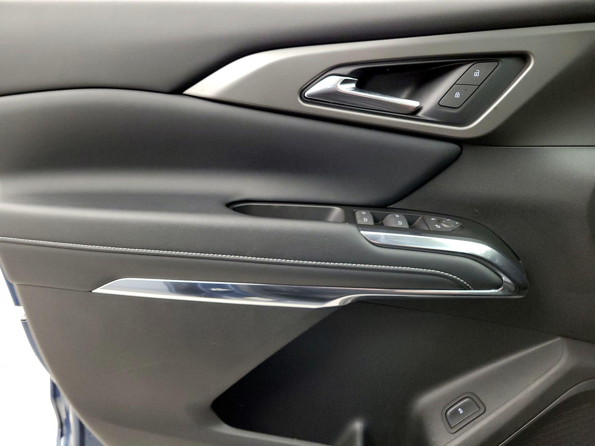 Thumbnail: 2025 Chevrolet Traverse - 12