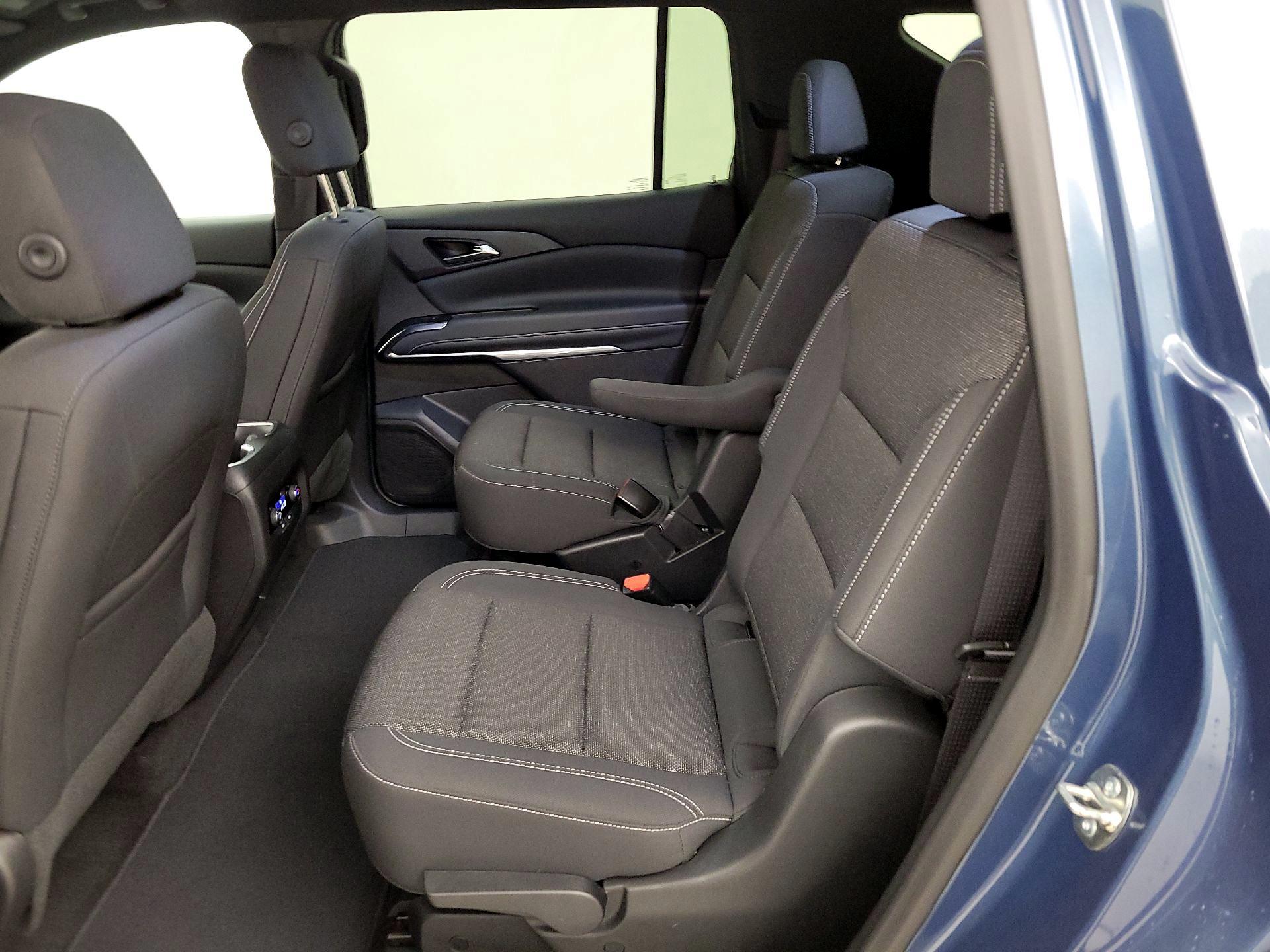 Thumbnail: 2025 Chevrolet Traverse - 19